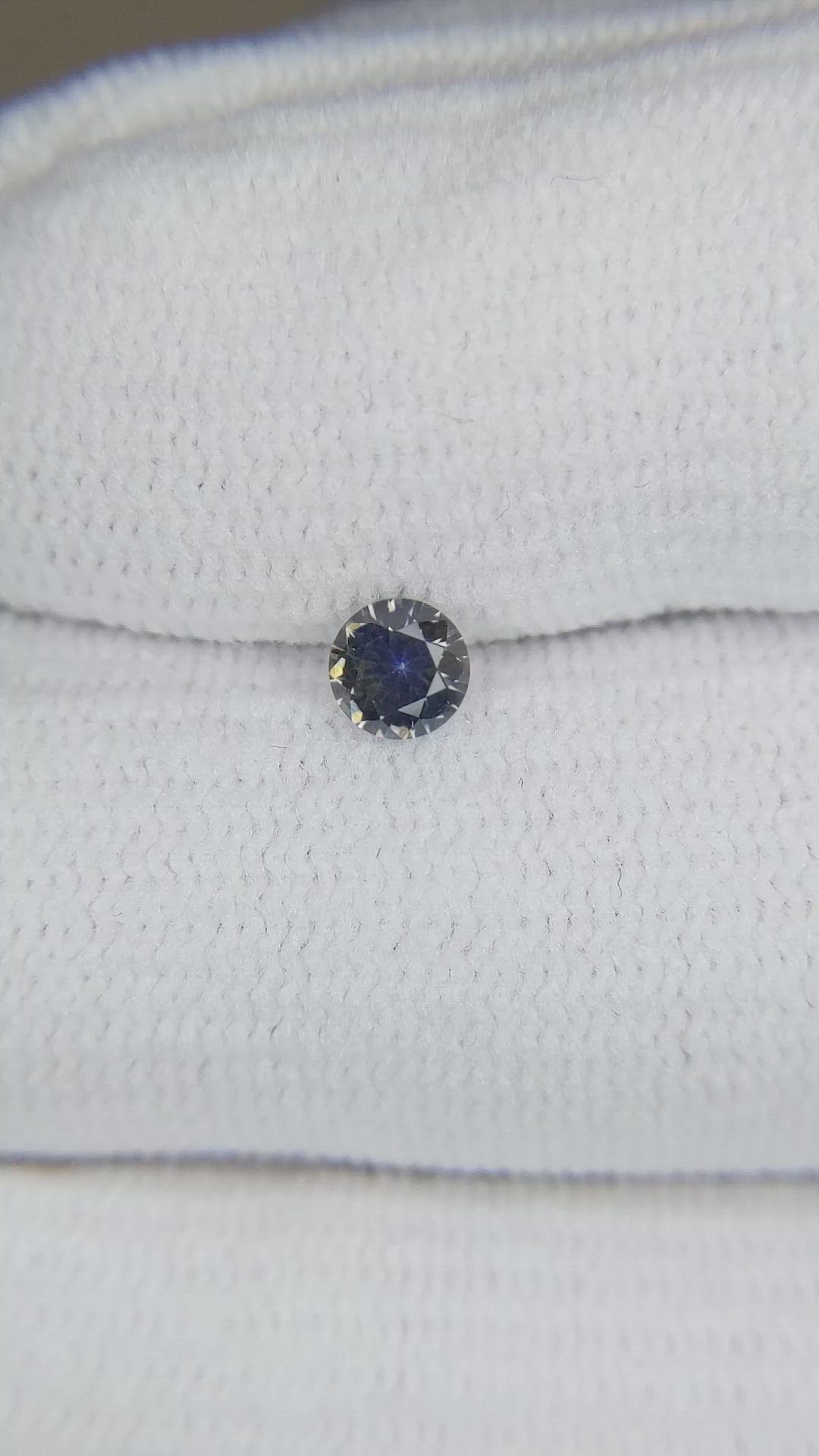 0.30 Ct. Bi Color Sapphire from Montana Size Video