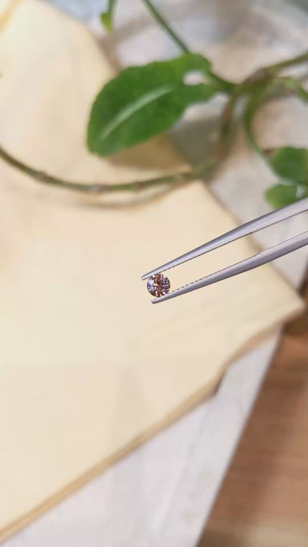 0.31 Ct. Bi Color Sapphire from Montana Size Video