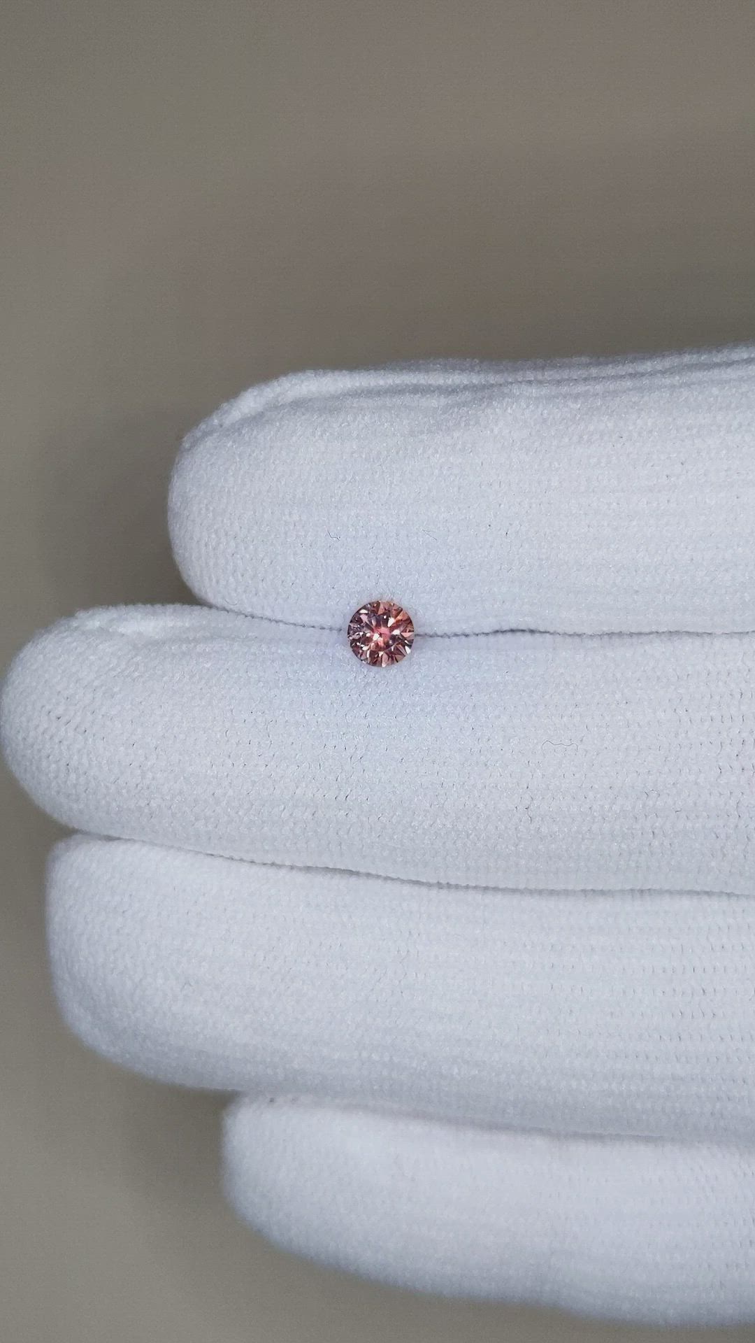 0.33 Ct. Bi Color Sapphire from Montana Size Video