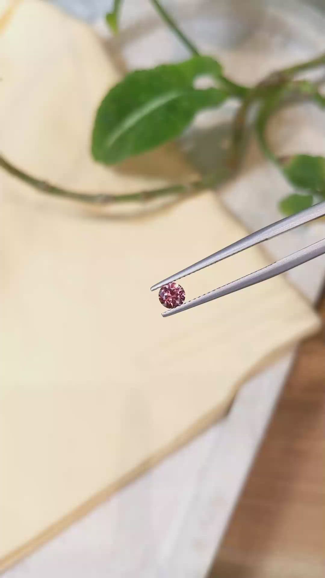 0.33 Ct. Bi Color Sapphire from Montana Size Video