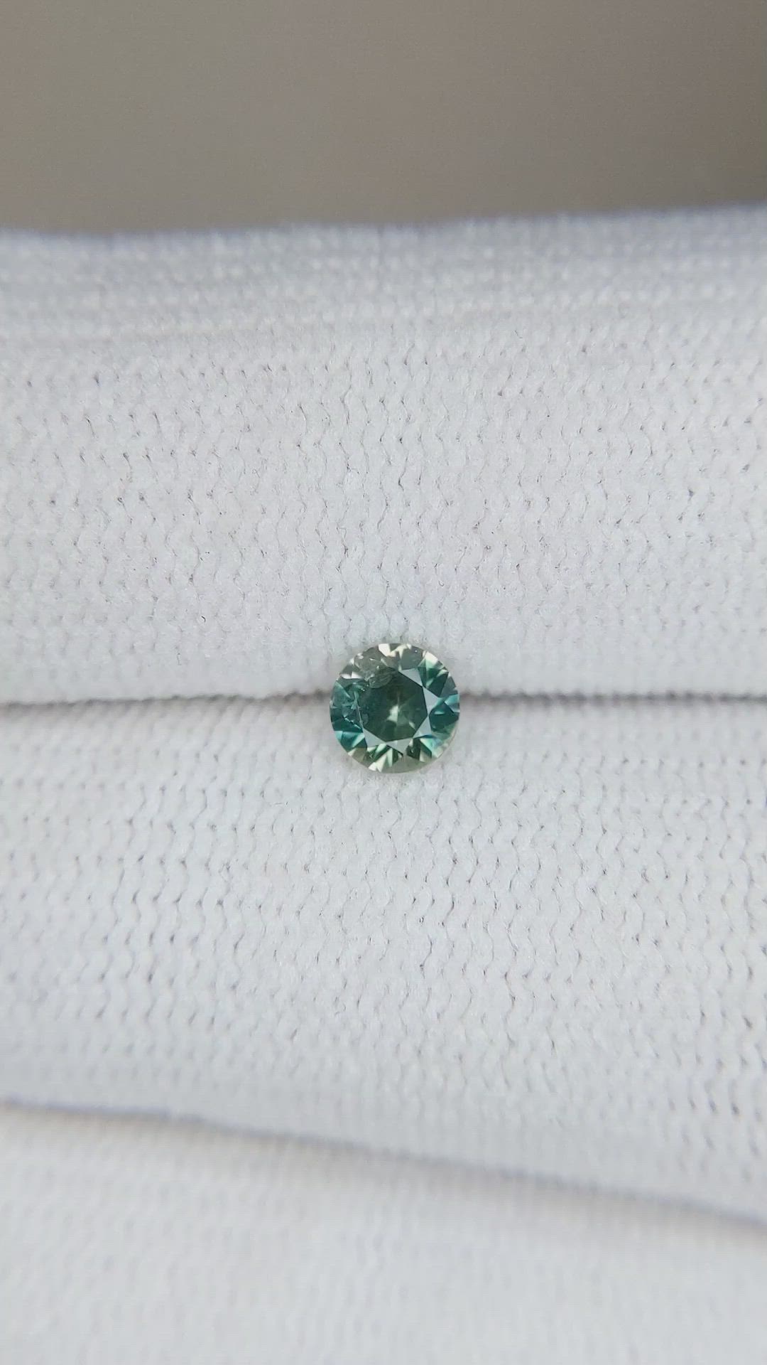 0.32 Ct. Bi Color Sapphire from Montana Size Video