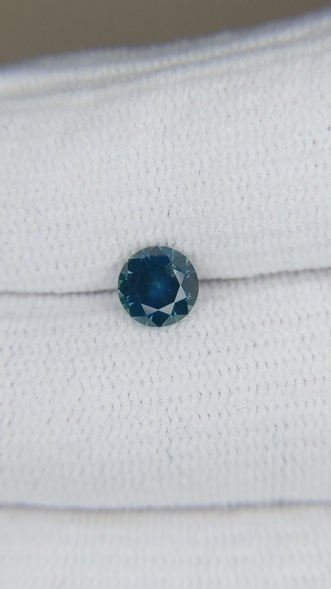 0.92 Ct. Greenish Blue Sapphire from Montana Size Video
