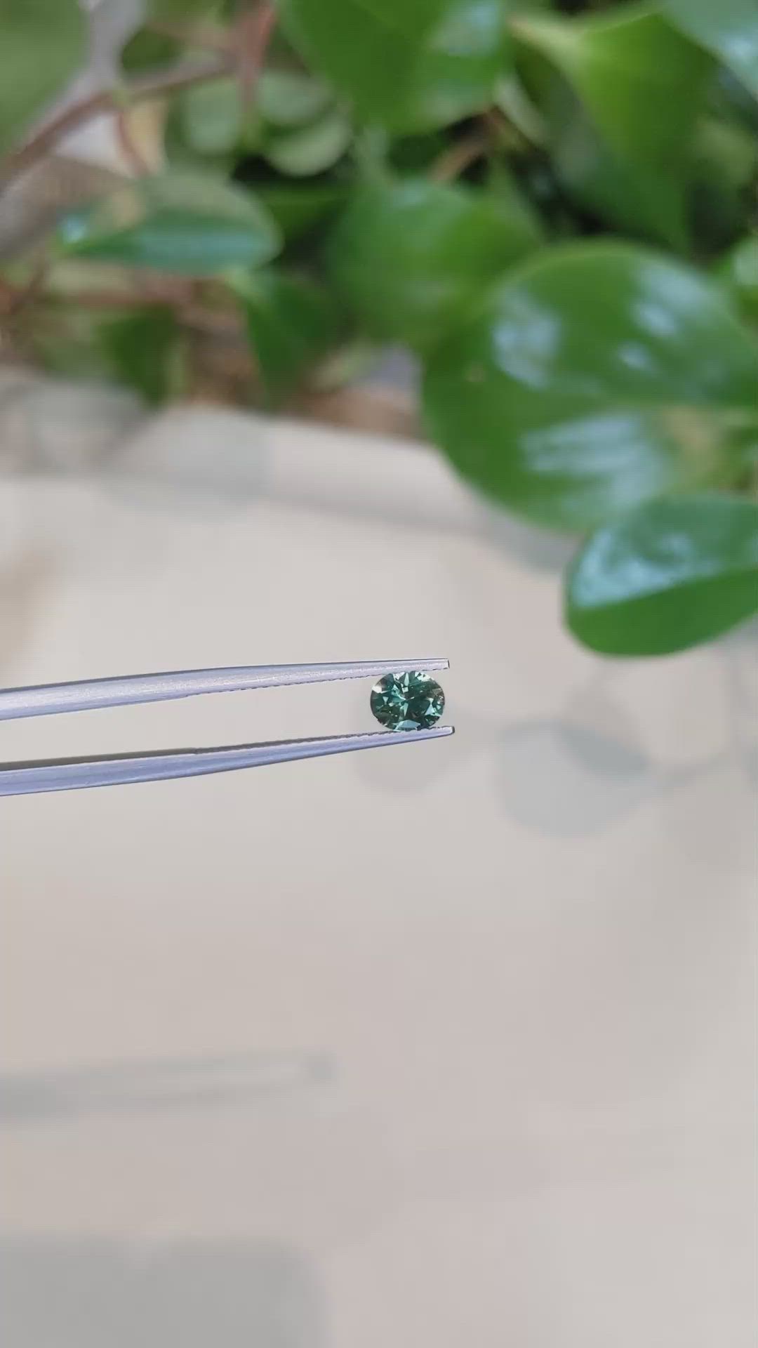 0.76 Ct. Bi Color Sapphire from Montana Size Video