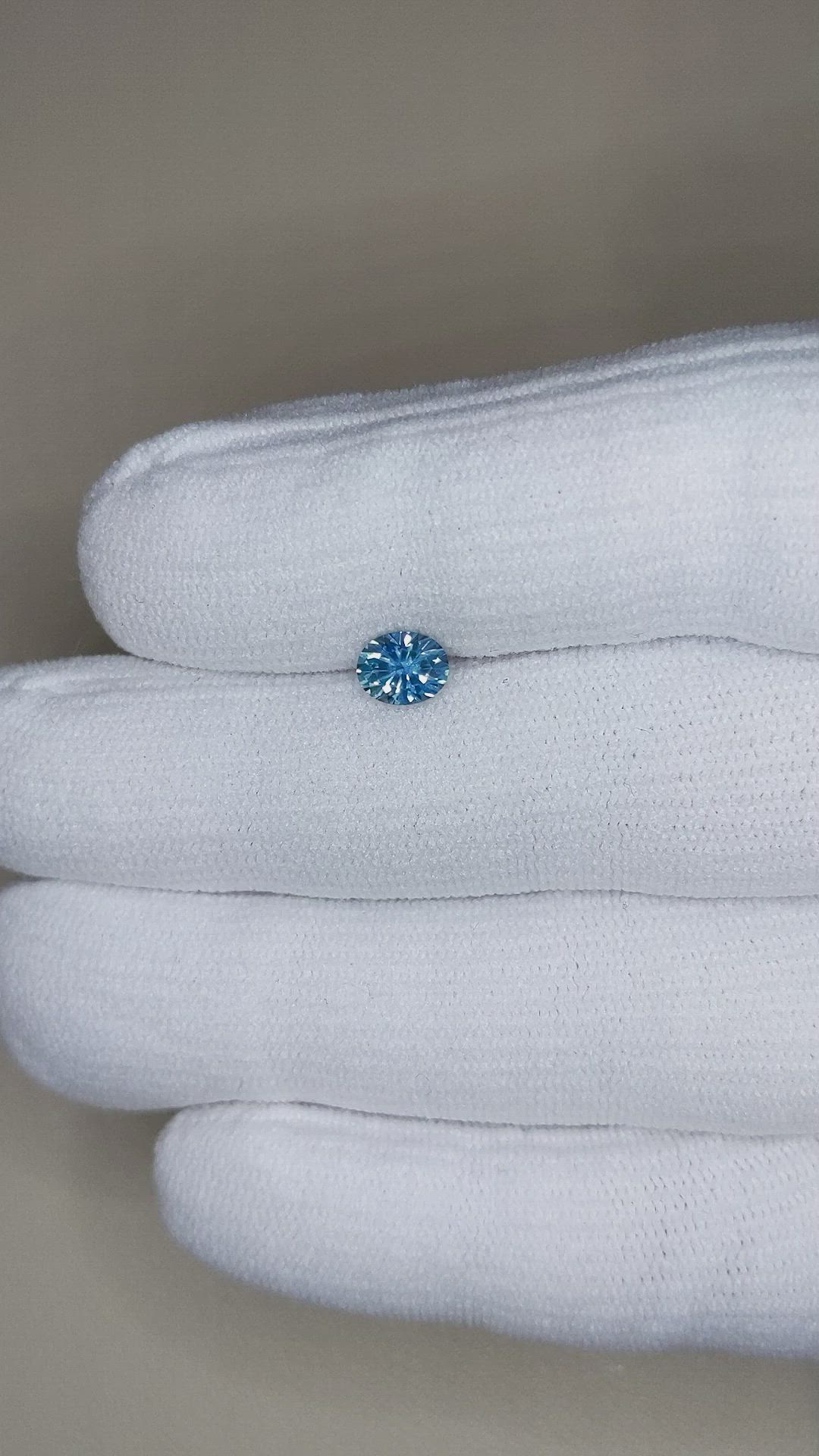 0.91 Ct. Greenish Blue Sapphire from Montana Size Video