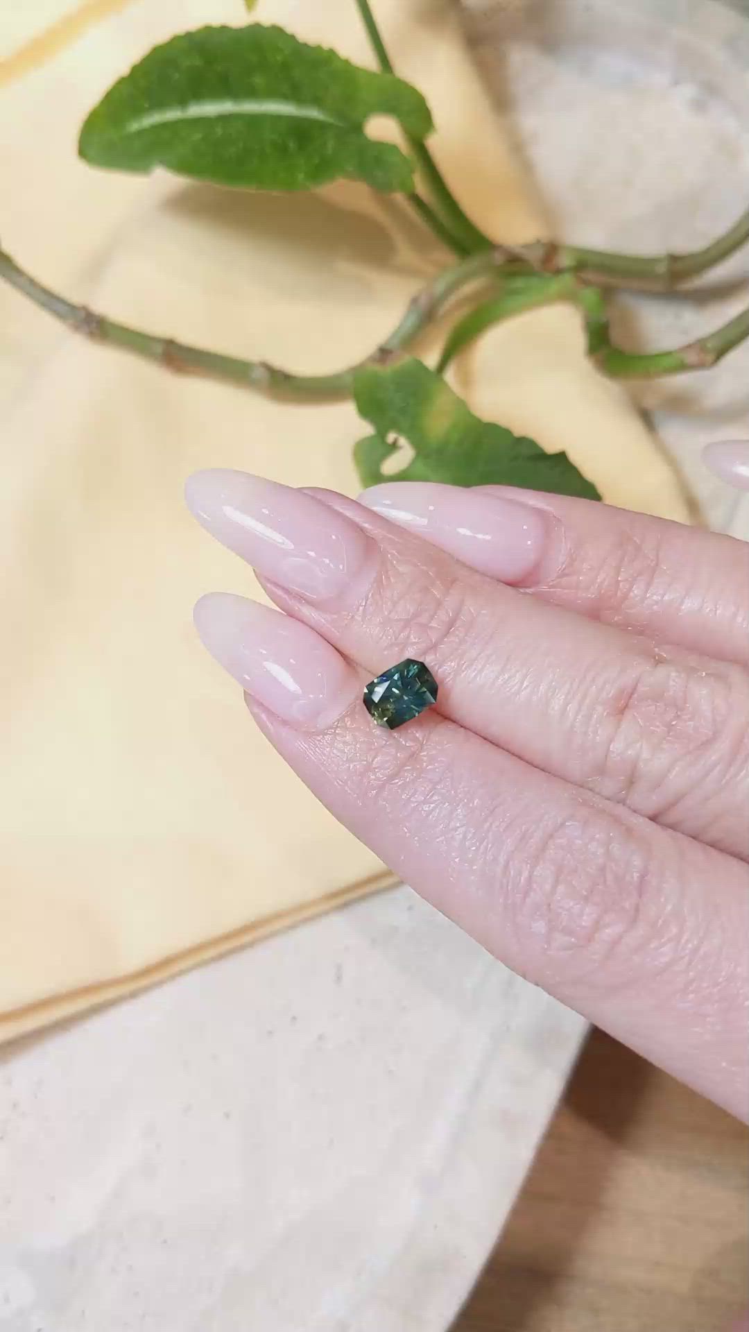 1.42 Ct. Bi Color Sapphire from Montana Size Video