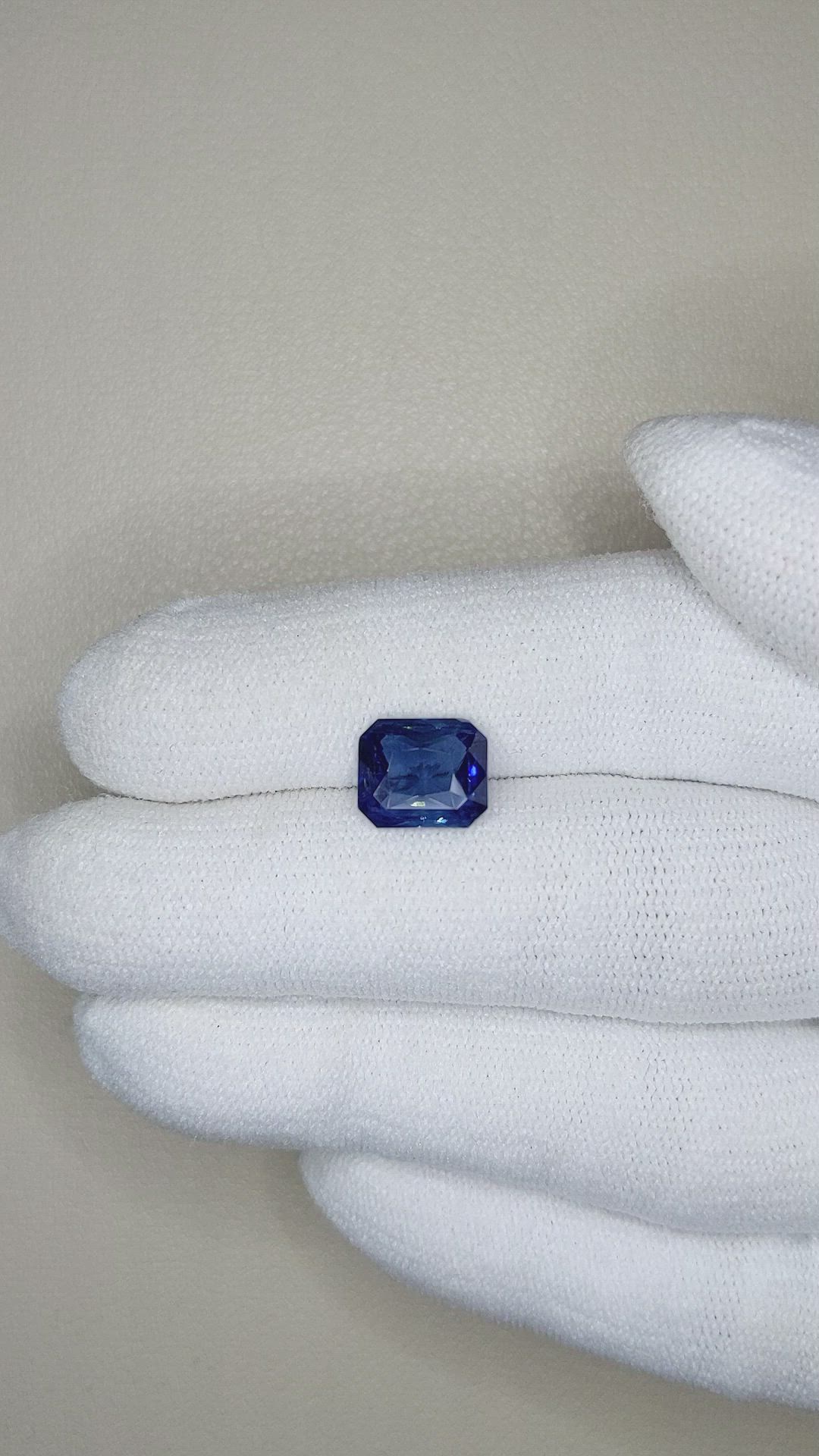 3.05 Ct. Blue Sapphire from Ceylon (Sri Lanka) Size Video