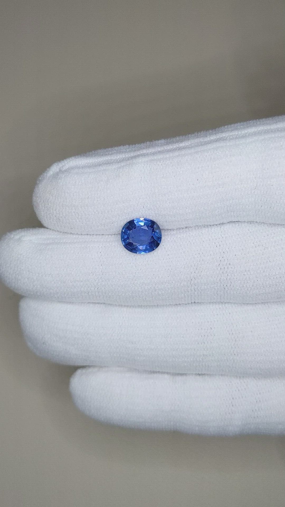 1.79 Ct. Blue Sapphire from Ceylon (Sri Lanka) Size Video
