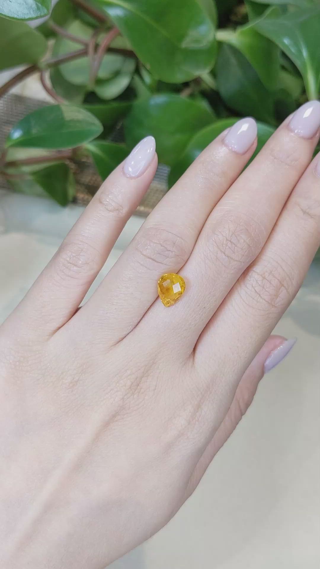 2.84 Ct. Orange Sapphire from Ceylon (Sri Lanka) Size Video