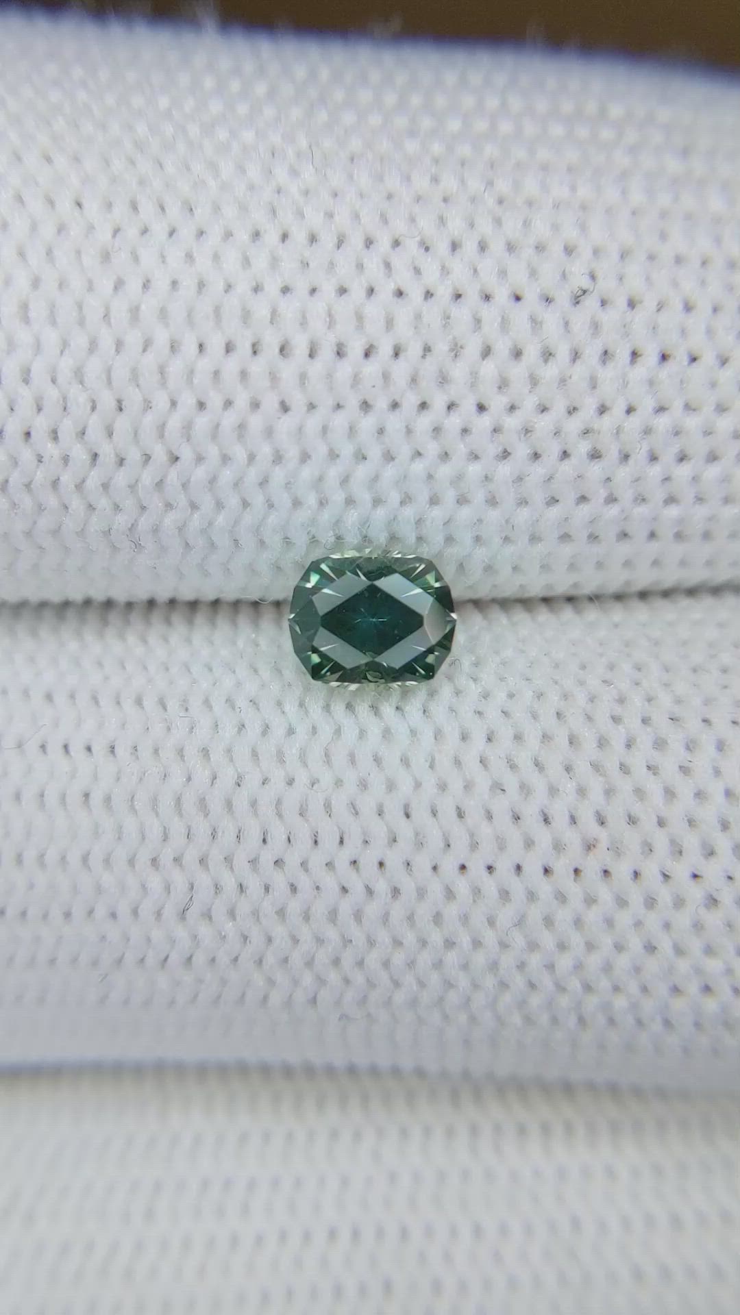 0.89 Ct. Bluish Green Sapphire from Montana Size Video