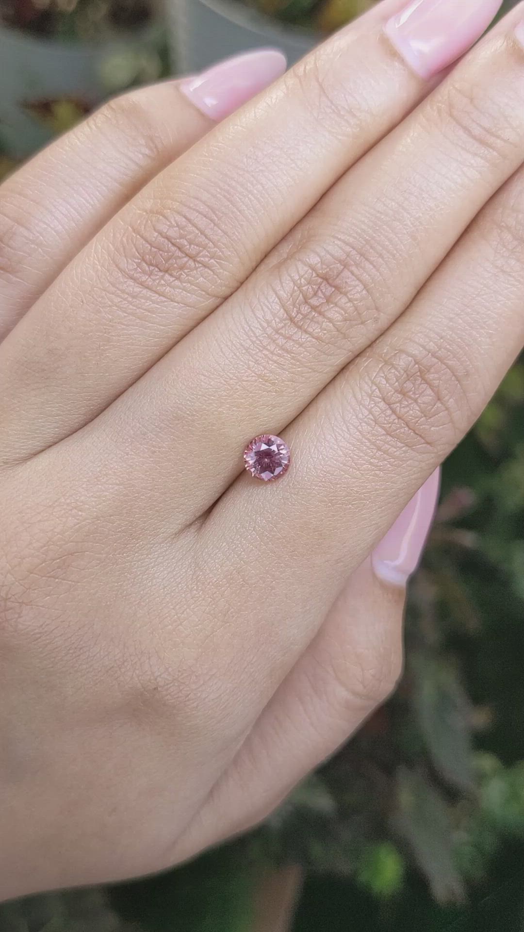 0.85 Ct. Pinkish Brown Sapphire from Ceylon (Sri Lanka) Size Video