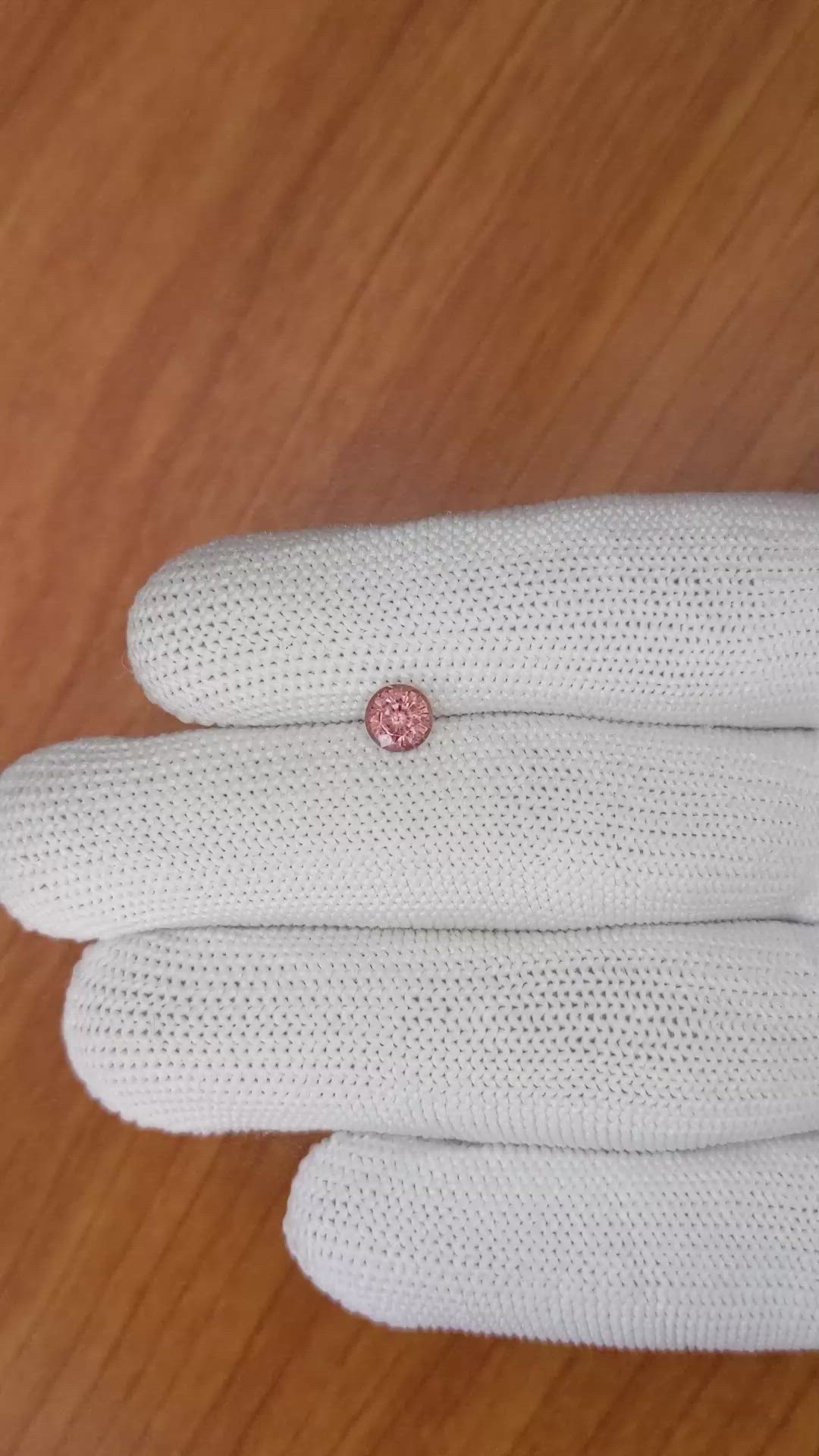 0.85 Ct. Pinkish Brown Sapphire from Ceylon (Sri Lanka) Size Video