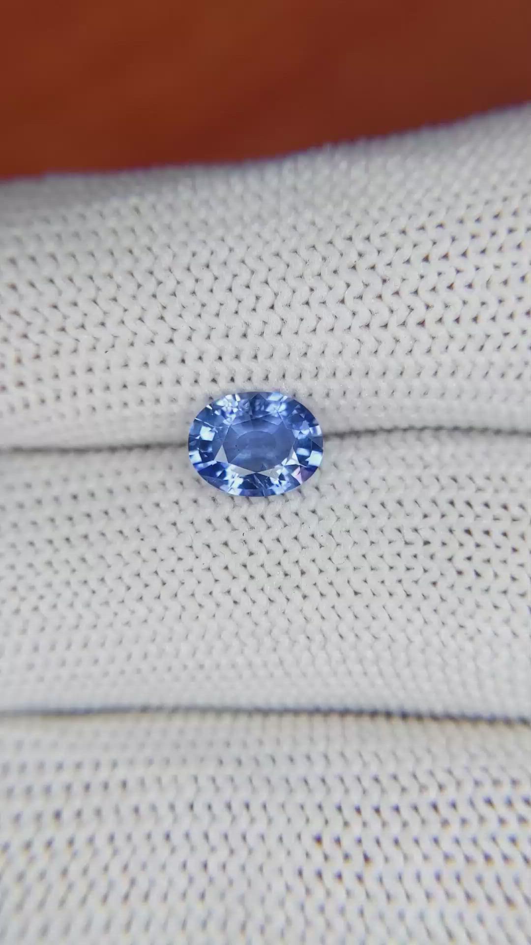 1.25 Ct. Blue Sapphire from Ceylon (Sri Lanka) Size Video