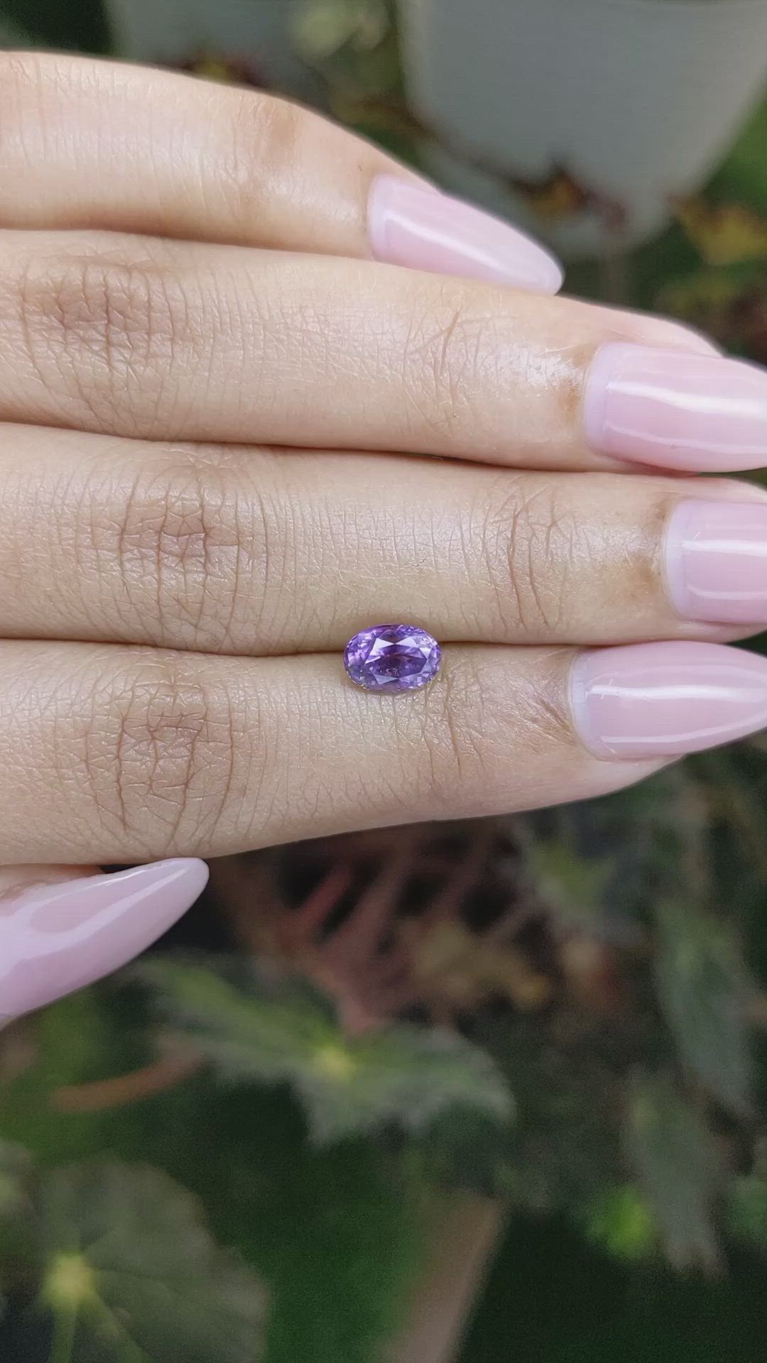1.37 Ct. Pinkish Purple Sapphire from Ceylon (Sri Lanka) Size Video