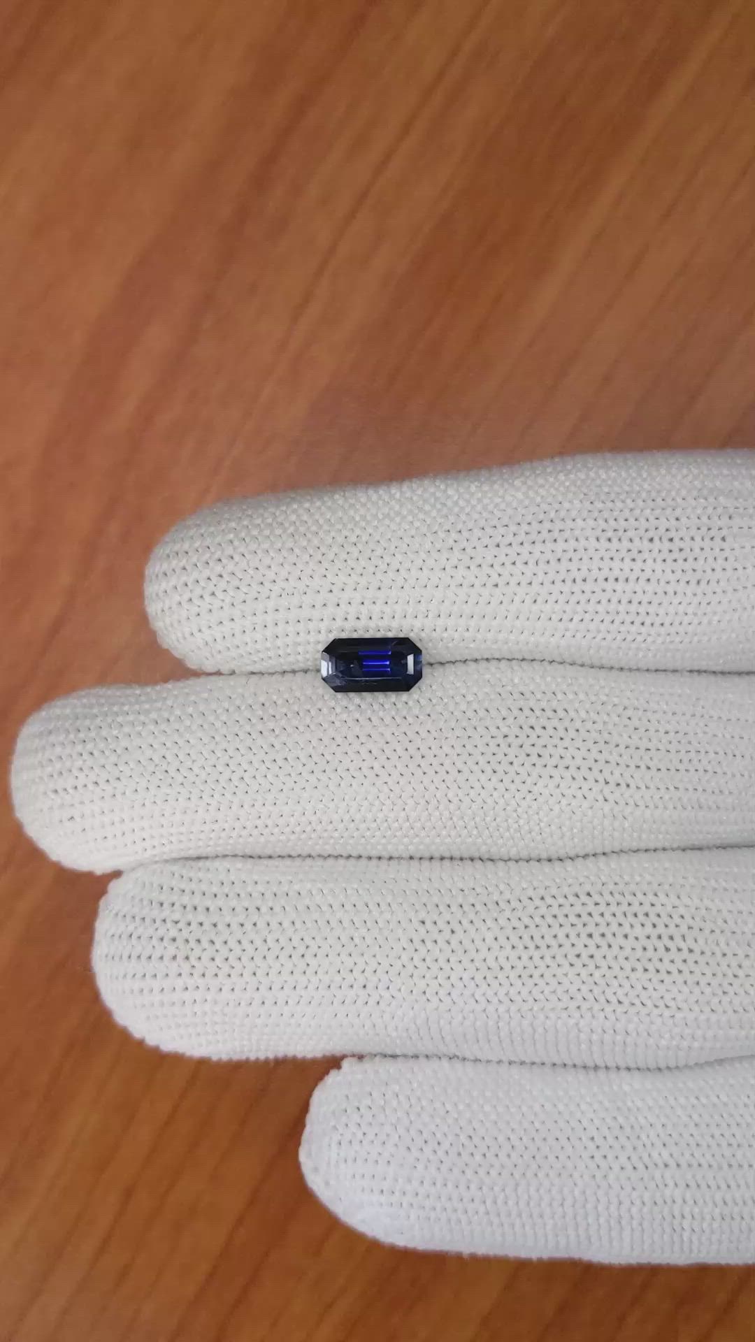 1.29 Ct. Blue Sapphire from Ceylon (Sri Lanka) Size Video