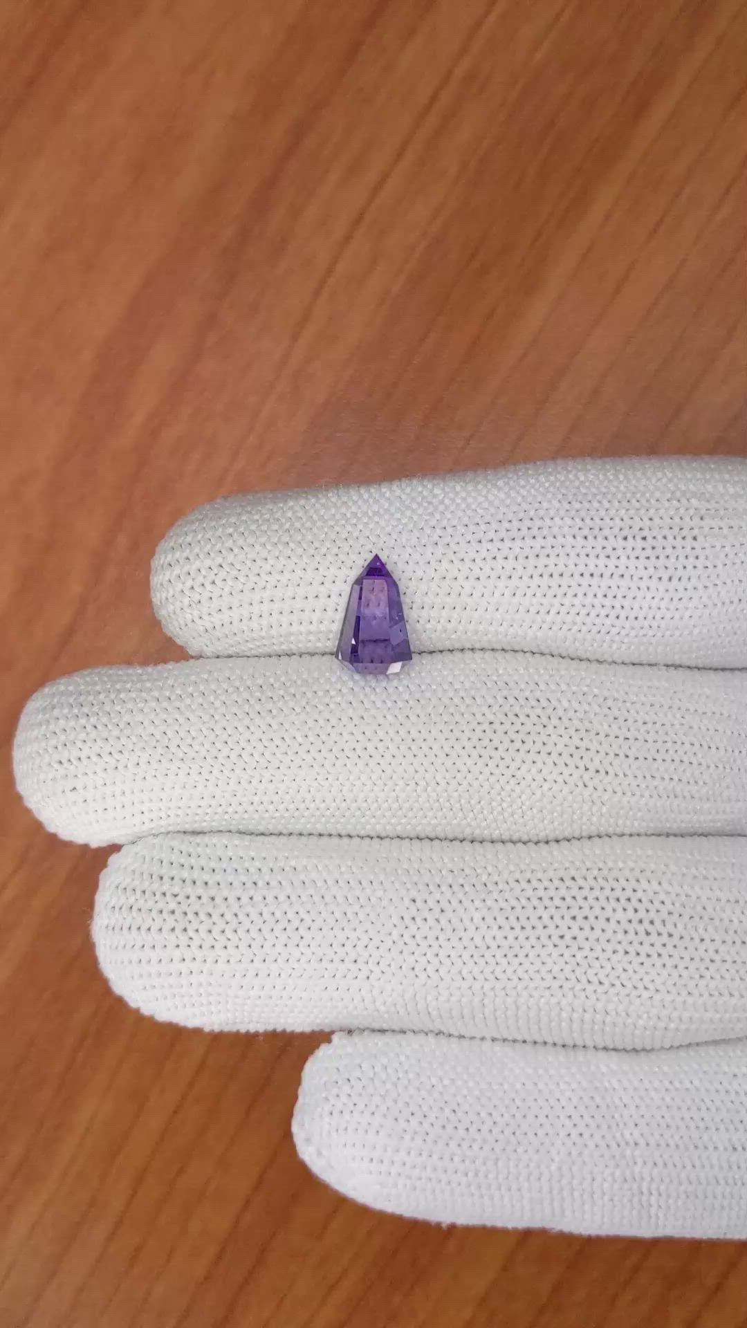 2.65 Ct. Pinkish Purple Rough Sapphire Crystal from Ceylon (Sri Lanka) Size Video