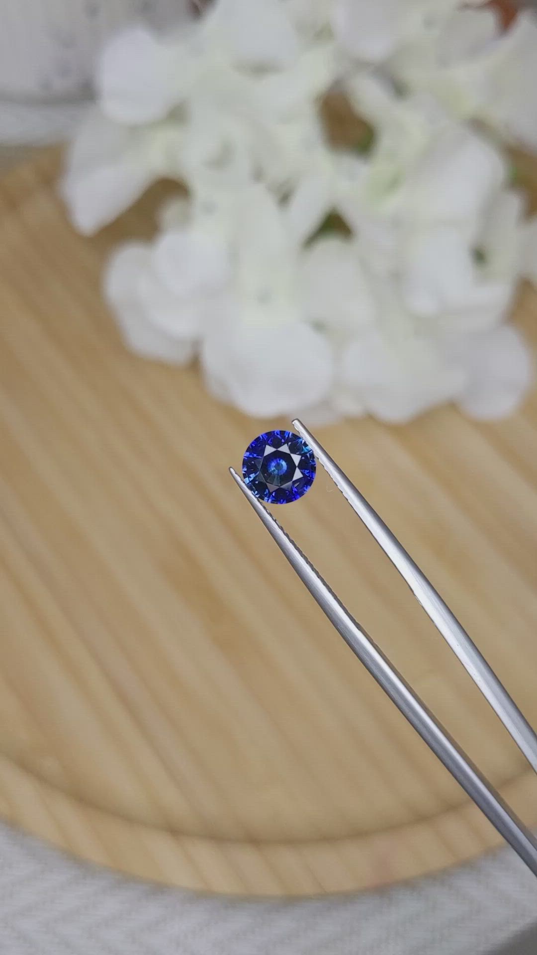 1.52 Ct. Blue Sapphire from Ceylon (Sri Lanka) Size Video