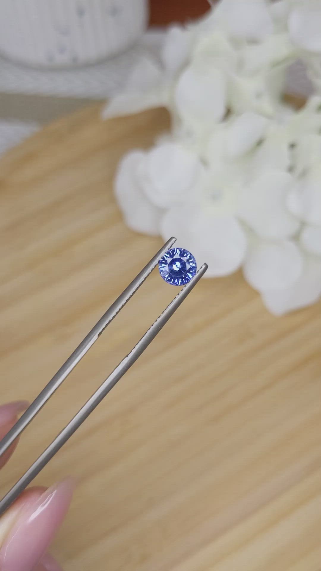 1.23 Ct. Blue Sapphire from Ceylon (Sri Lanka) Size Video