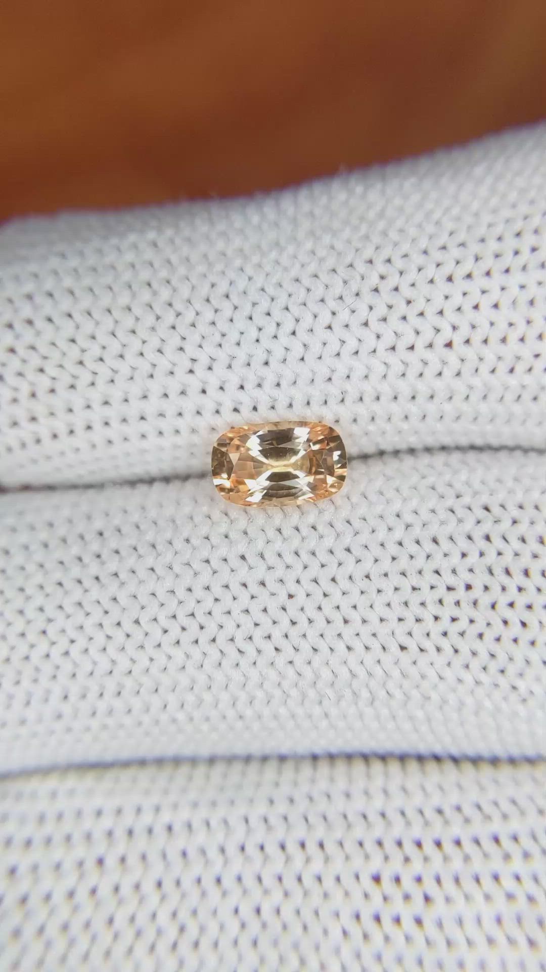 1.13 Ct. Padparadscha Sapphire from Ceylon (Sri Lanka) Size Video