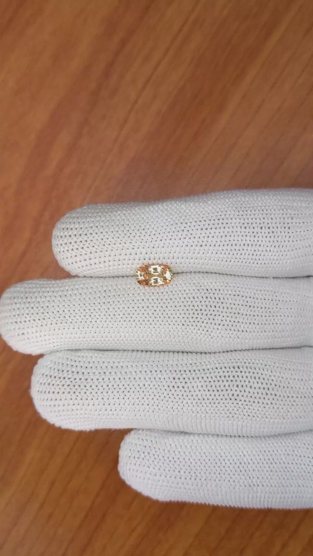 1.13 Ct. Padparadscha Sapphire from Ceylon (Sri Lanka) Size Video