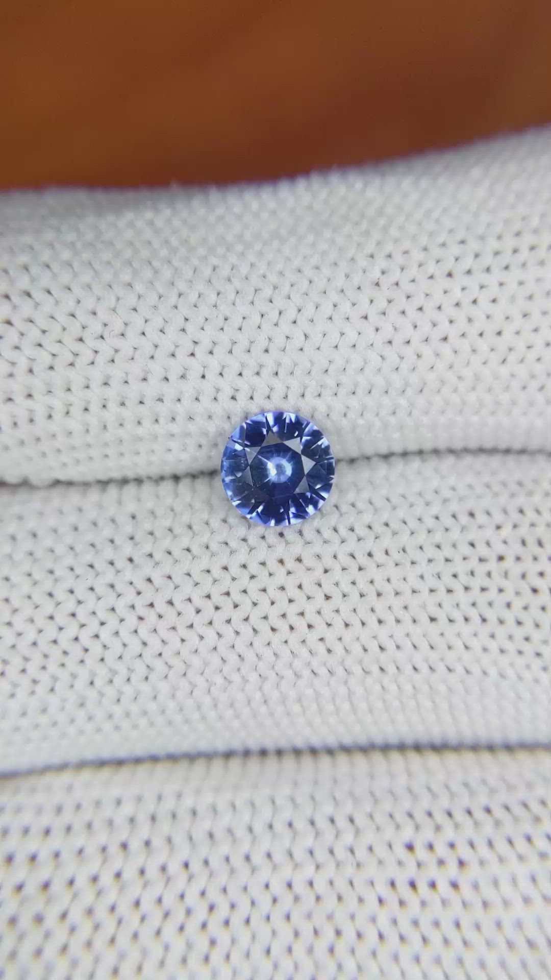 1.01 Ct. Blue Sapphire from Ceylon (Sri Lanka) Size Video