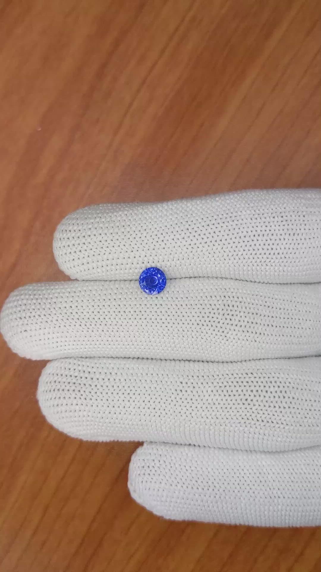 0.71 Ct. Blue Sapphire from Ceylon (Sri Lanka) Size Video