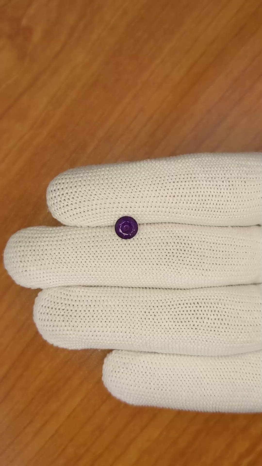 0.82 Ct. Color Change Sapphire from Ceylon (Sri Lanka) Size Video