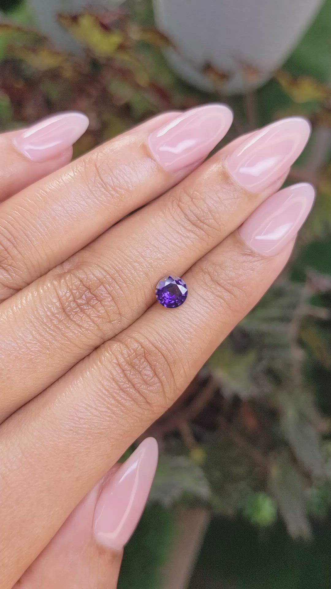 0.82 Ct. Color Change Sapphire from Ceylon (Sri Lanka) Size Video