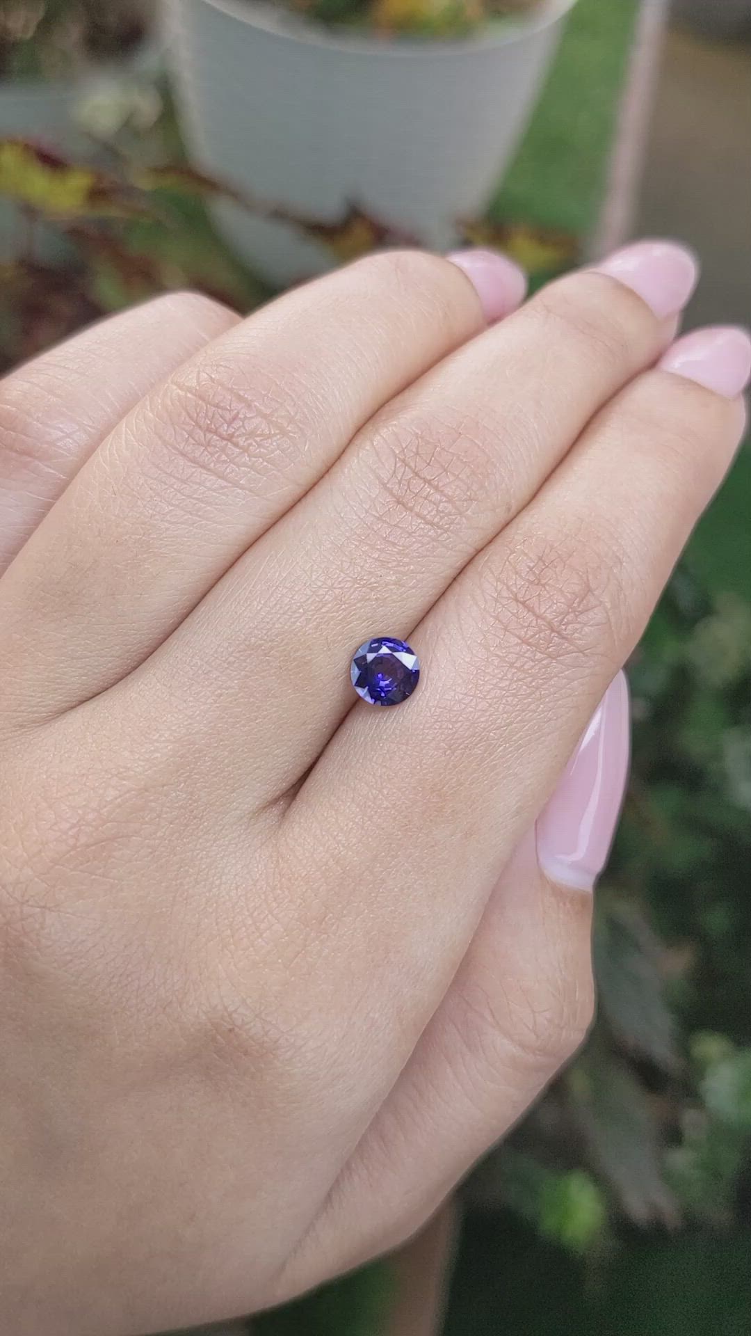 0.82 Ct. Color Change Sapphire from Ceylon (Sri Lanka) Size Video
