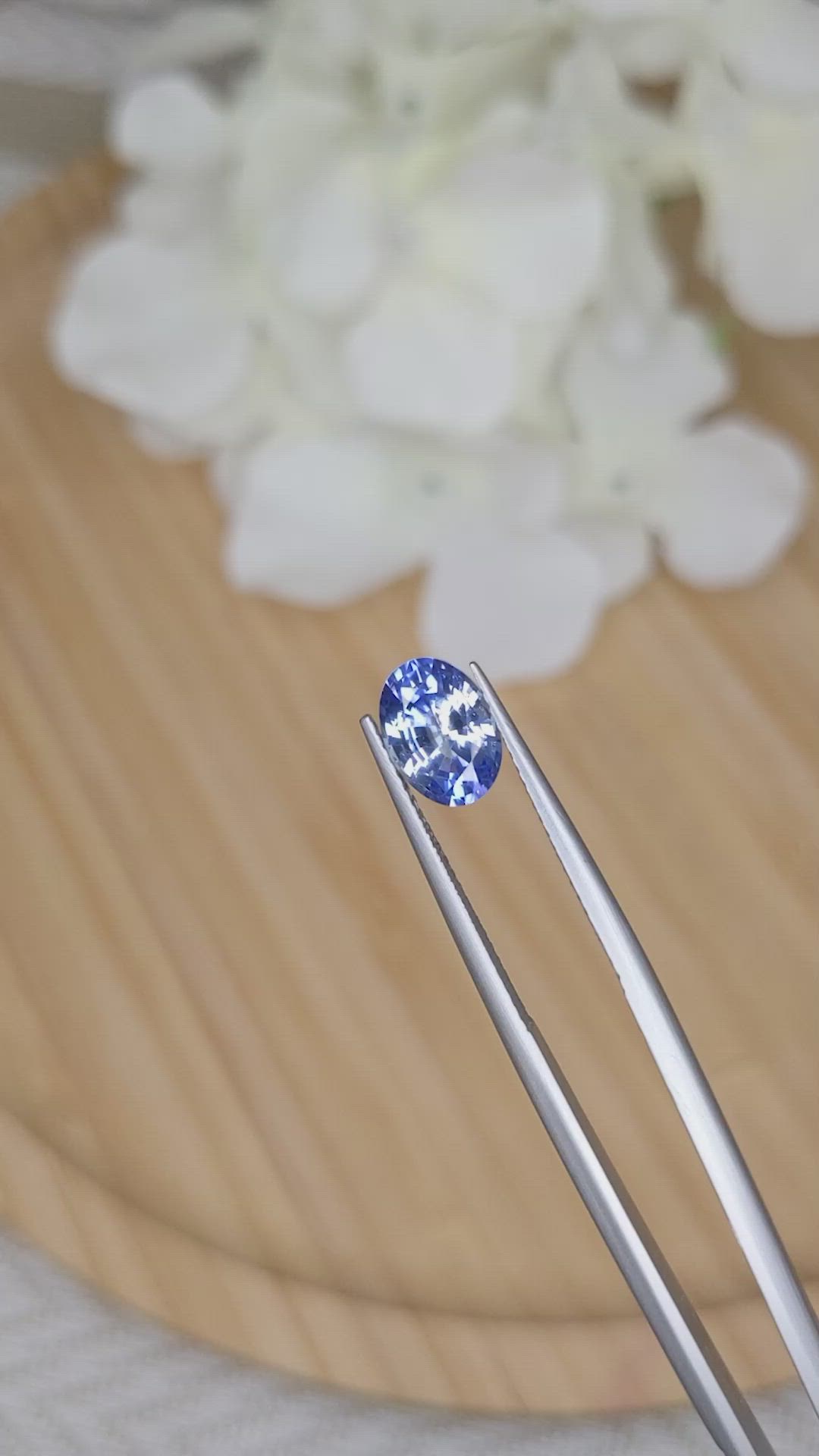 1.75 Ct. Blue Sapphire from Ceylon (Sri Lanka) Size Video