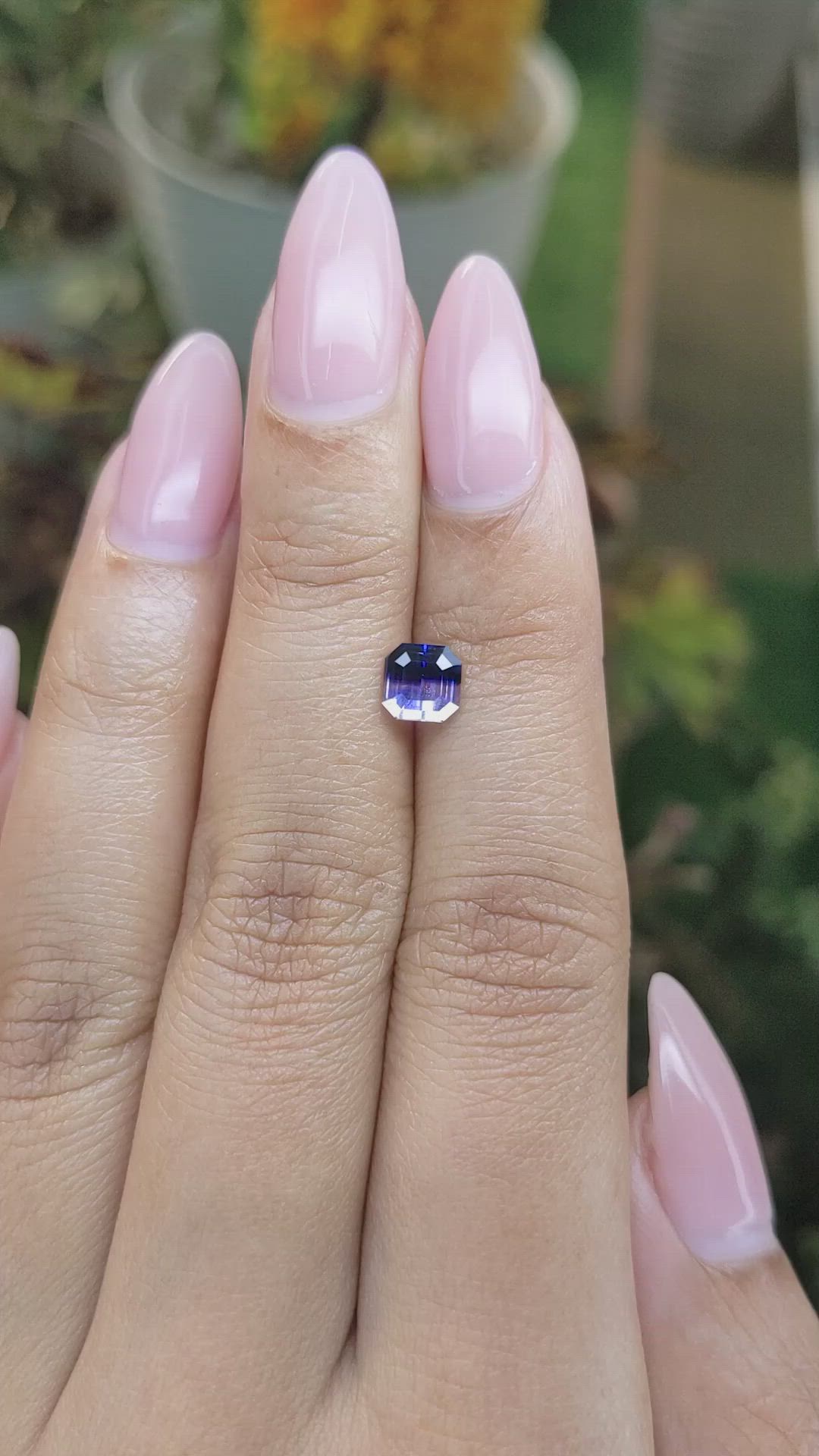 1.02 Ct. Bi Color / Parti Sapphire from Ceylon (Sri Lanka) Size Video