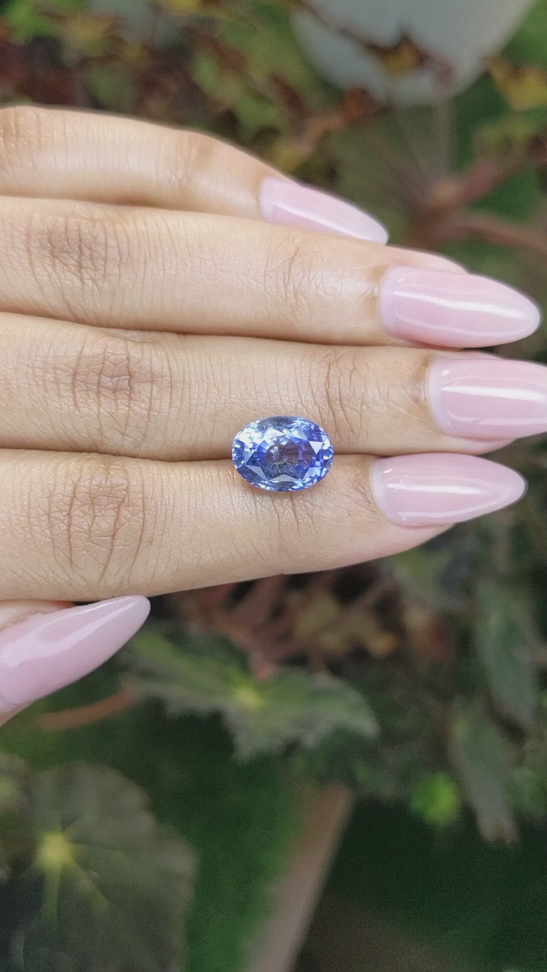 5.48 Ct. Blue Sapphire from Ceylon (Sri Lanka) Size Video