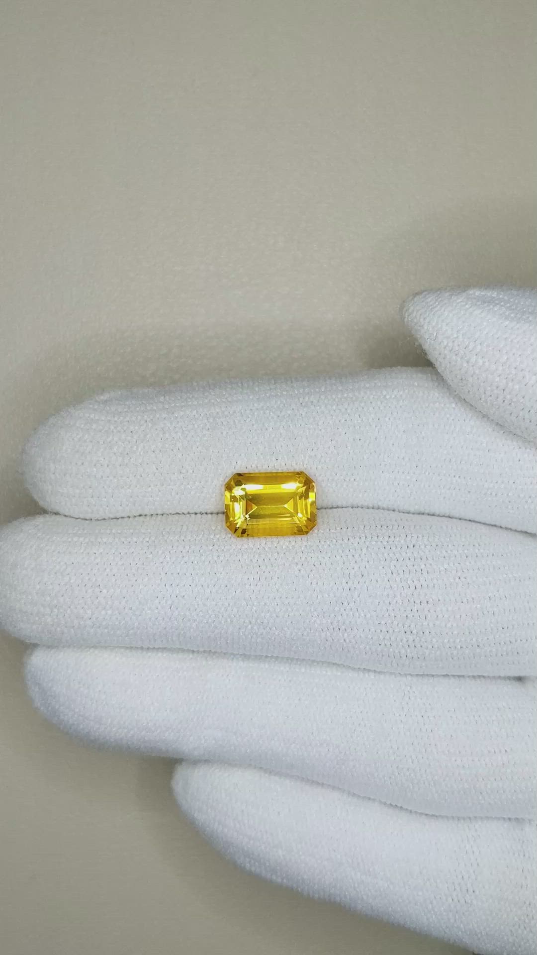 3.10 Ct. Orangish Yellow Sapphire from Ceylon (Sri Lanka) Size Video