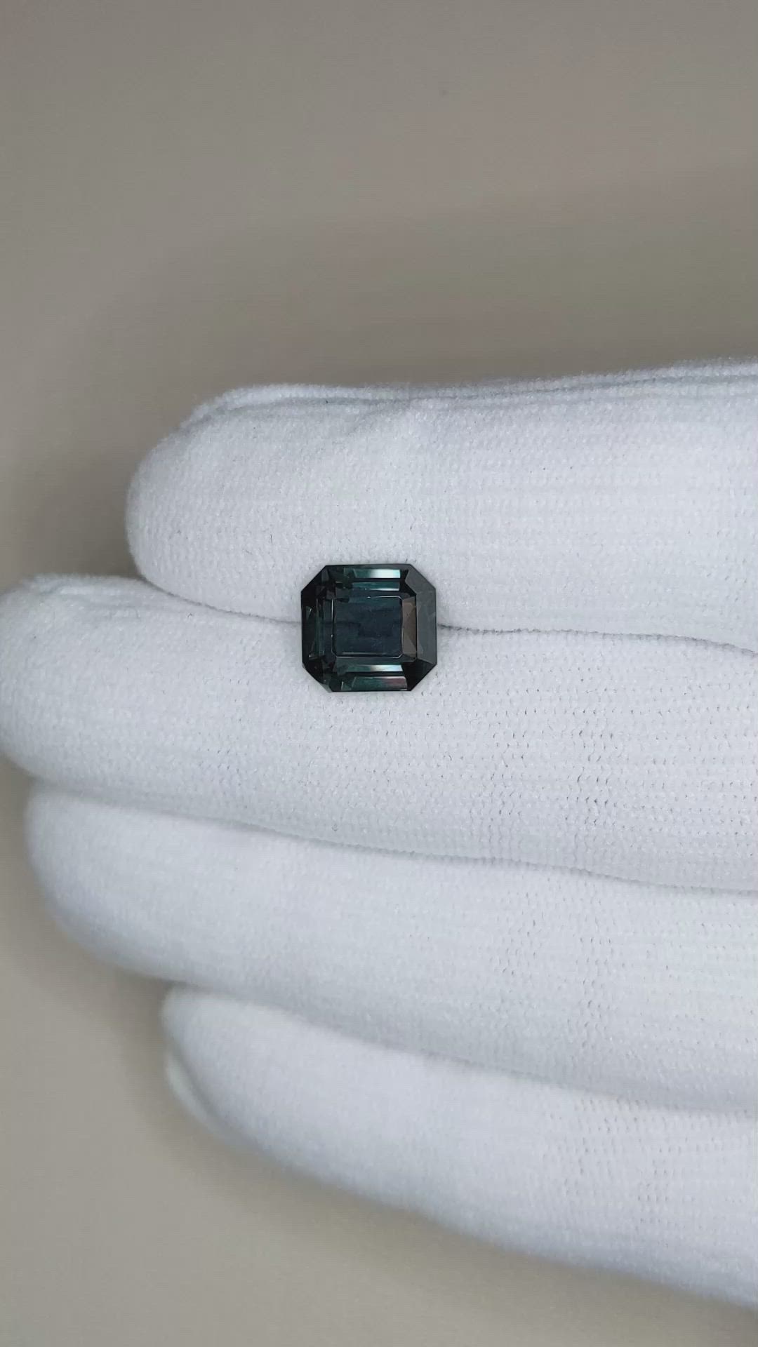 5.08 Ct. Color Change Sapphire from Ceylon (Sri Lanka) Size Video