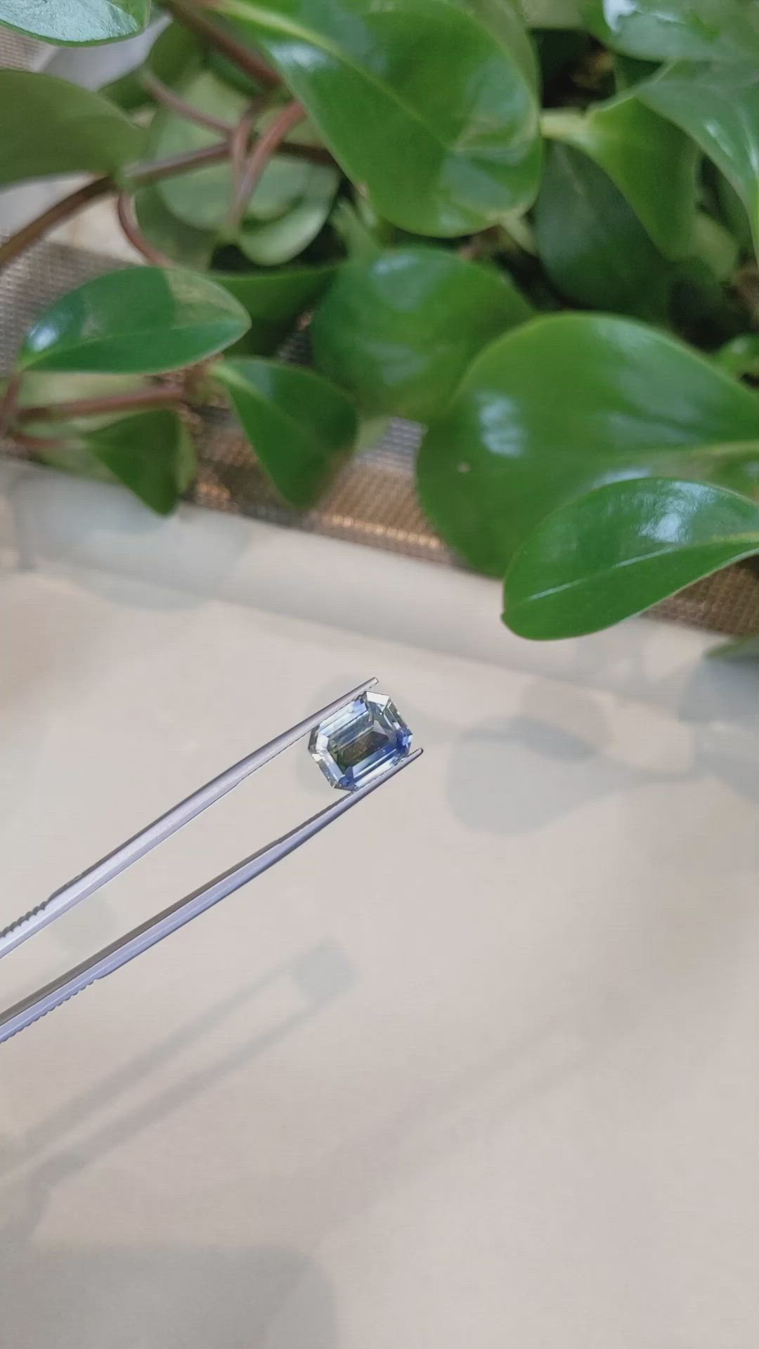 7.49 Ct. Bi Color Sapphire from Ceylon (Sri Lanka) Size Video