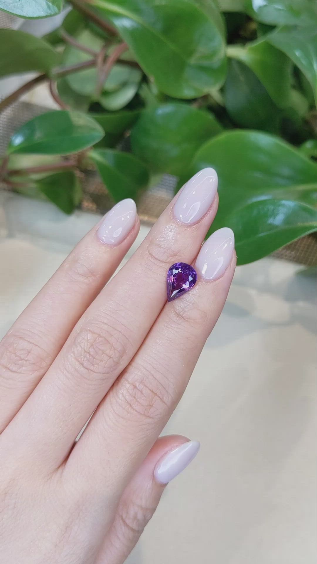 3.09 Ct. Purple Sapphire from Ceylon (Sri Lanka) Size Video