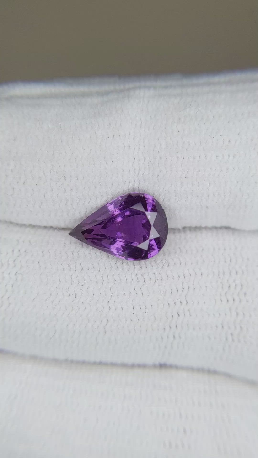 3.09 Ct. Purple Sapphire from Ceylon (Sri Lanka) Size Video