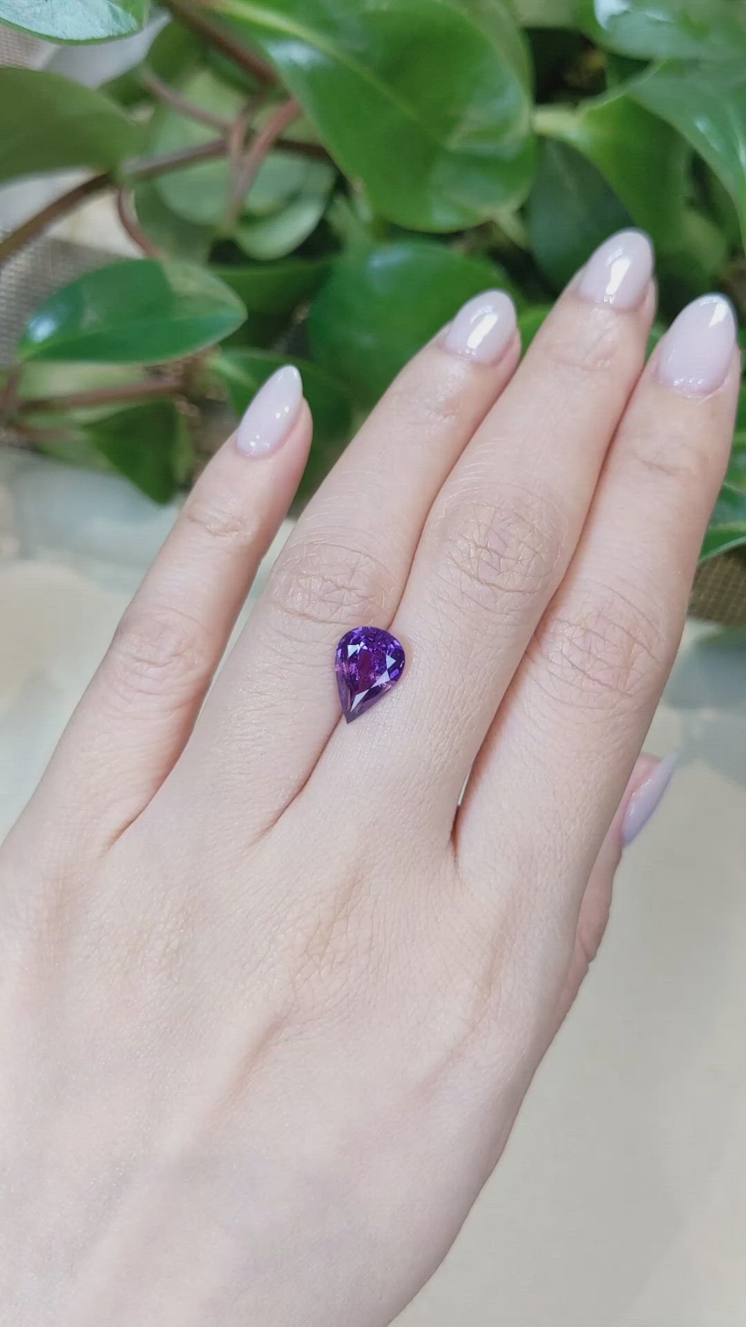 3.09 Ct. Purple Sapphire from Ceylon (Sri Lanka) Size Video