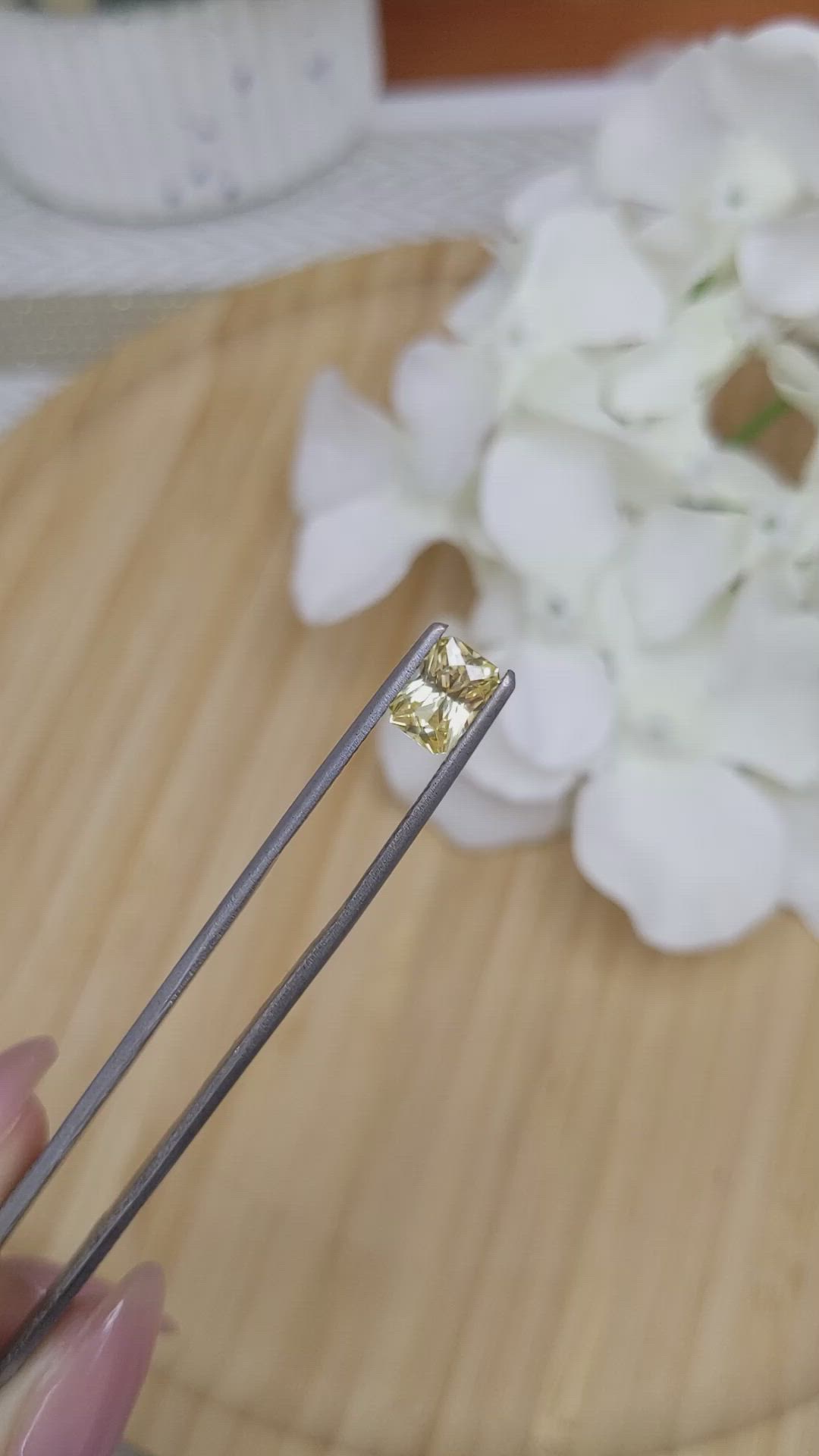 1.34 Ct. Yellow Sapphire from Ceylon (Sri Lanka) Size Video