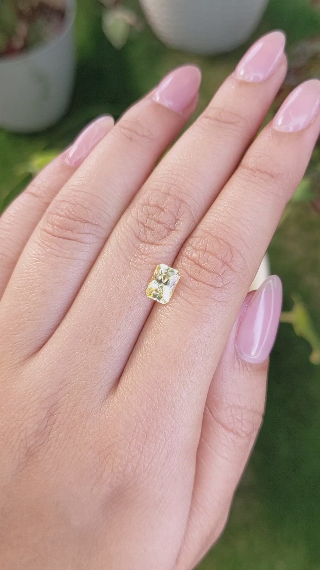 1.34 Ct. Yellow Sapphire from Ceylon (Sri Lanka) Size Video