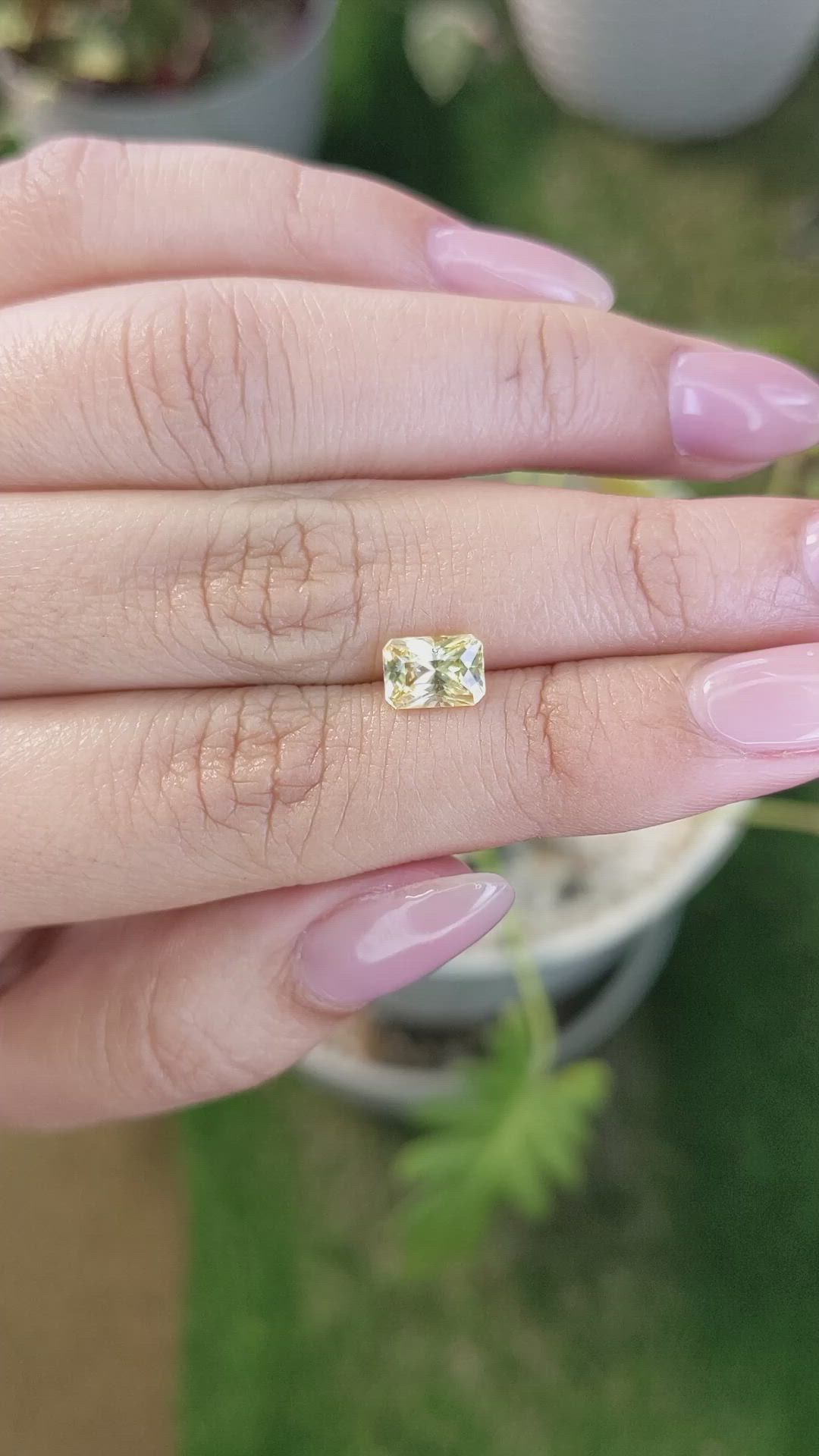 1.34 Ct. Yellow Sapphire from Ceylon (Sri Lanka) Size Video