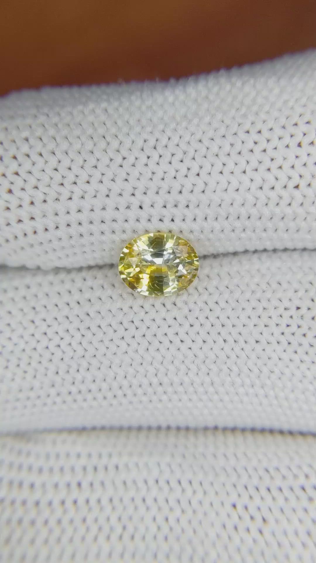 1.16 Ct. Yellow Sapphire from Ceylon (Sri Lanka) Size Video