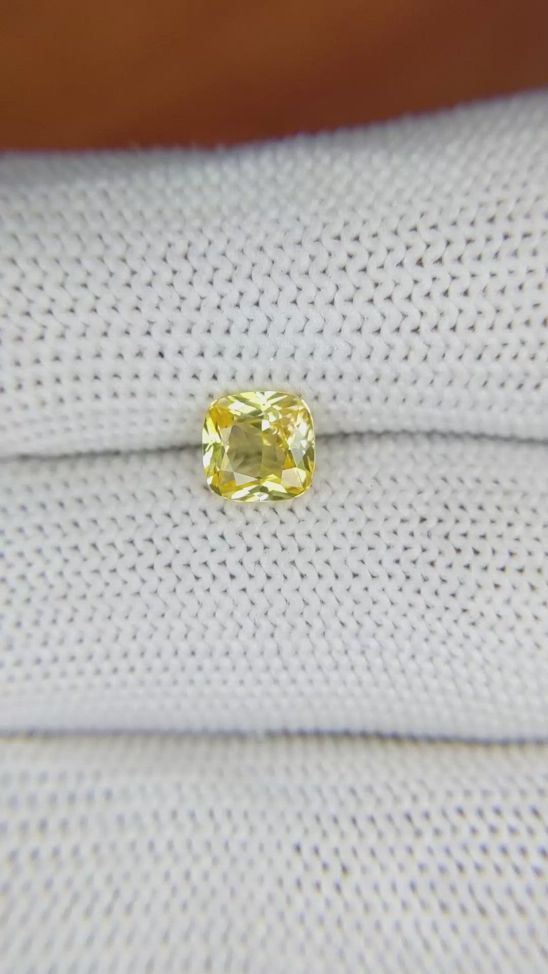 1.10 Ct. Yellow Sapphire from Ceylon (Sri Lanka) Size Video