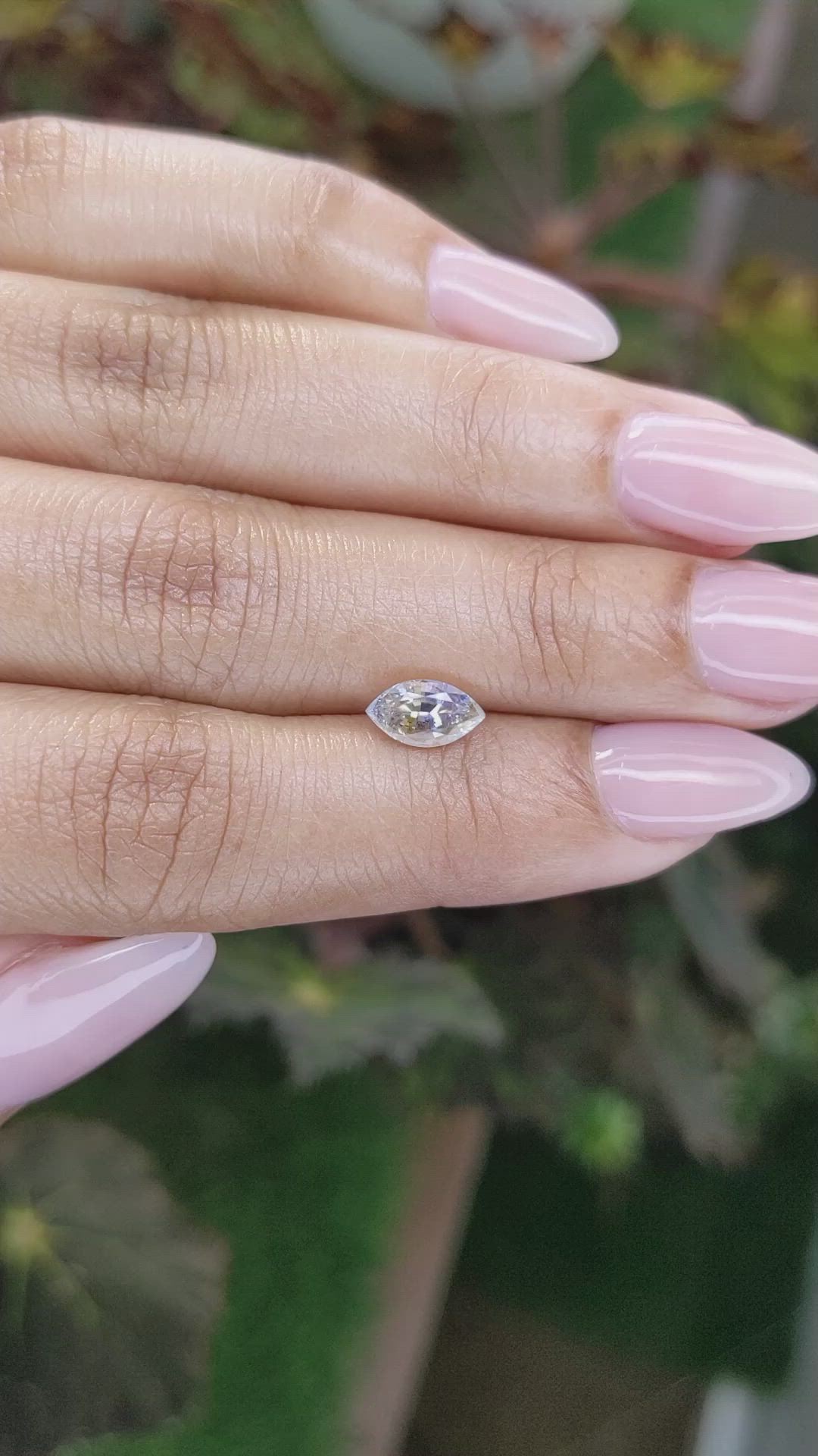 1.12 Ct. Bi Color Sapphire from Ceylon (Sri Lanka) Size Video