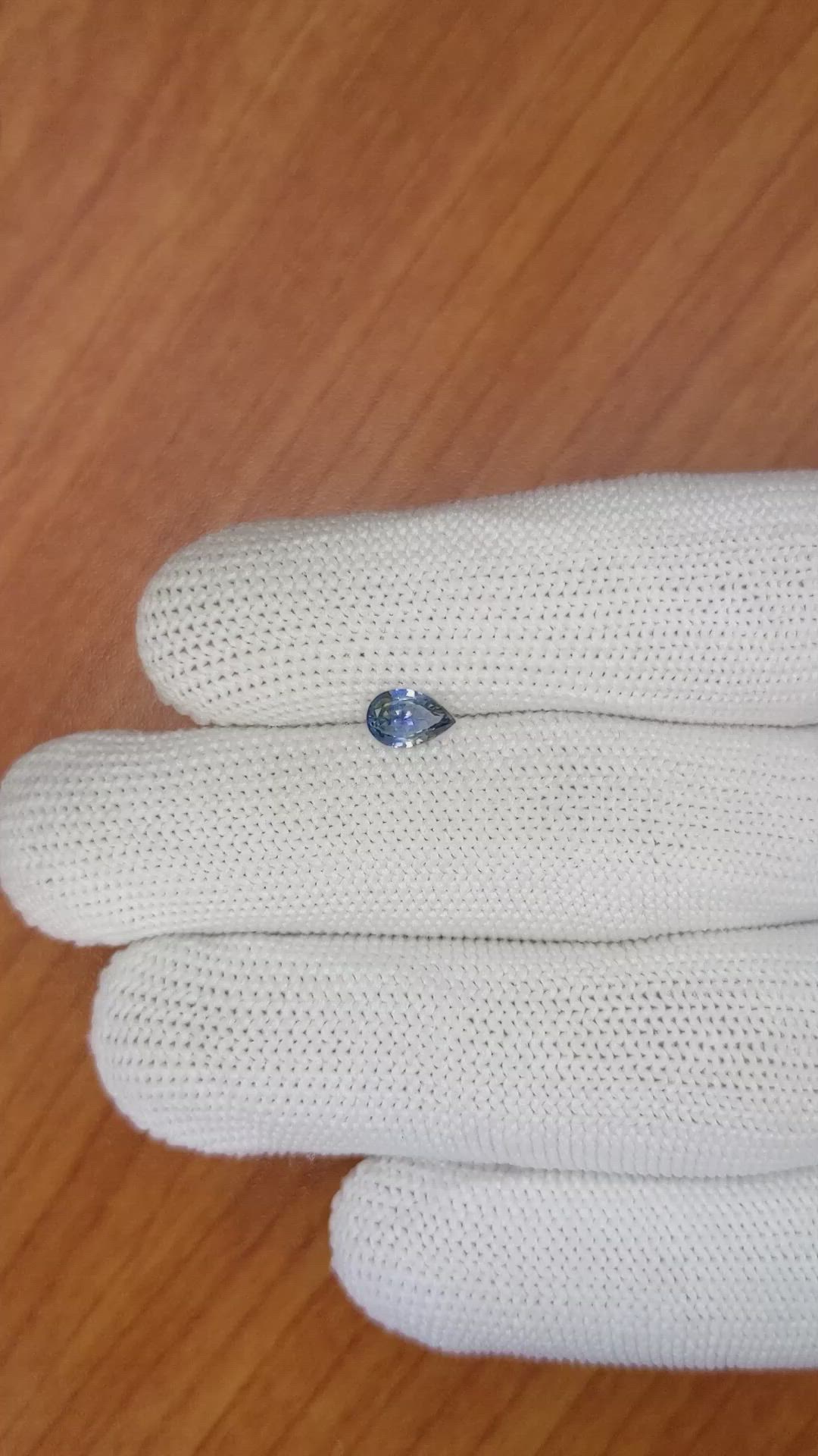 0.61 Ct. Bi Color Sapphire from Ceylon (Sri Lanka) Size Video