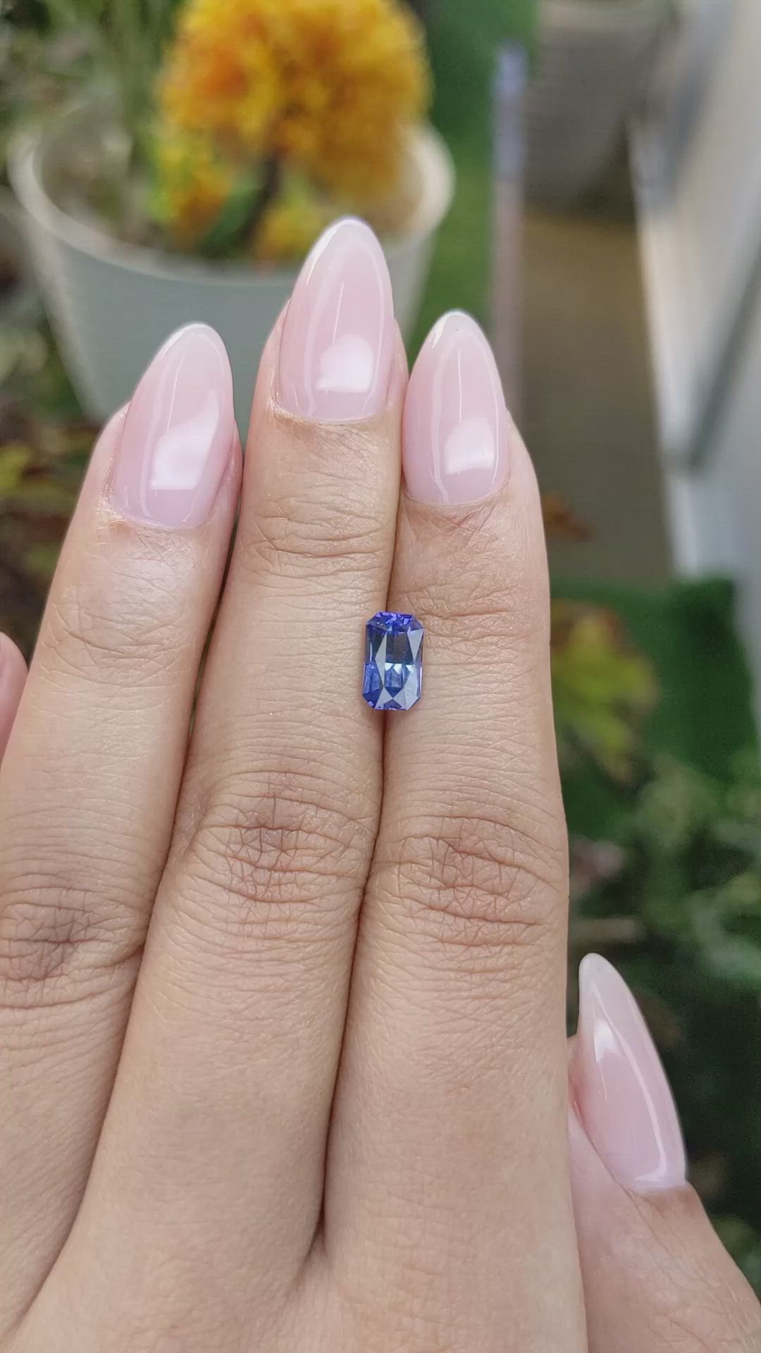 1.50 Ct. Blue Sapphire from Ceylon (Sri Lanka) Size Video