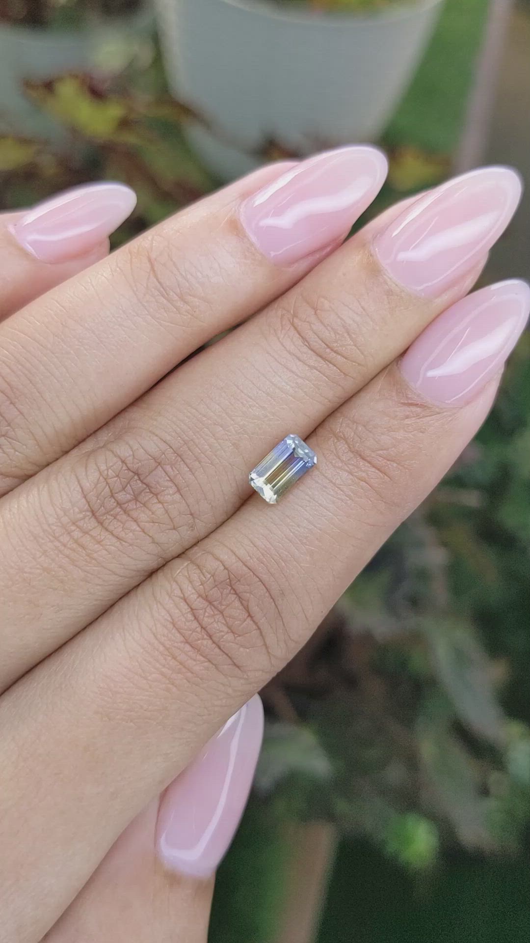 1.18 Ct. Bi Color Sapphire from Ceylon (Sri Lanka) Size Video