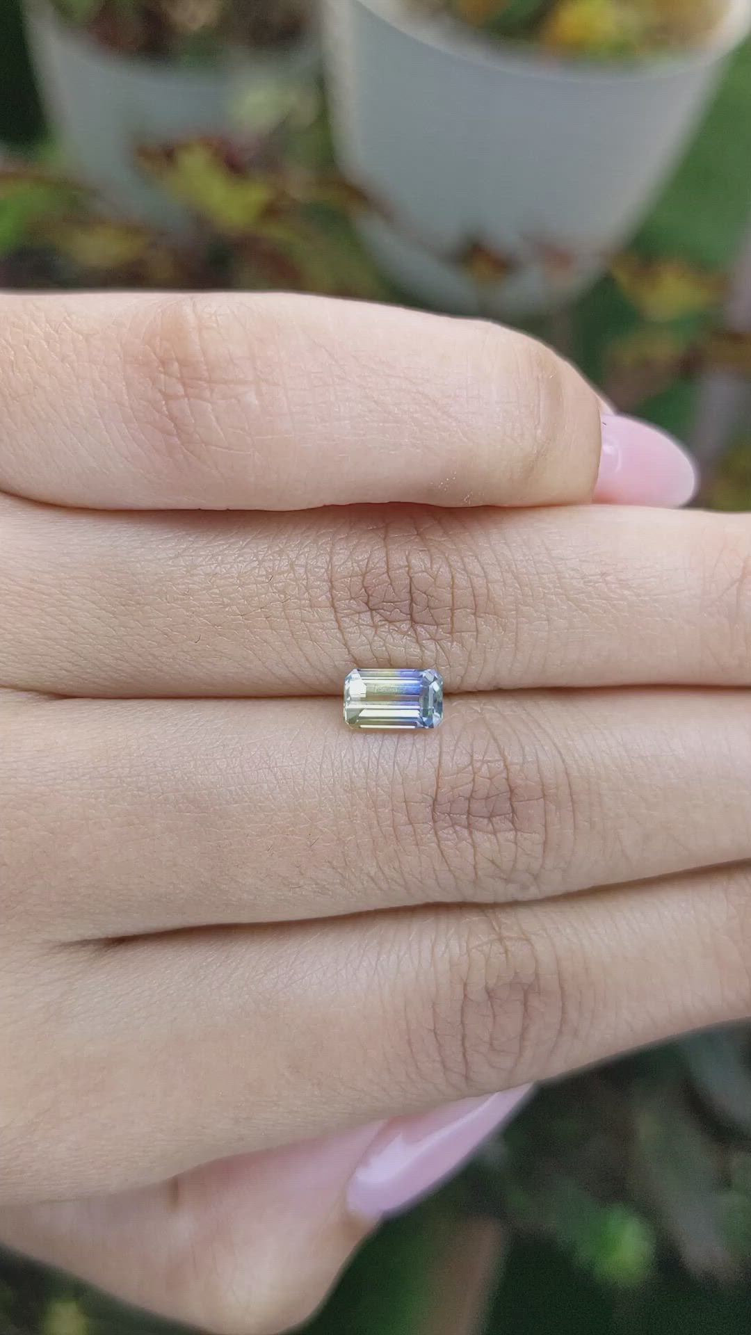 1.18 Ct. Bi Color Sapphire from Ceylon (Sri Lanka) Size Video