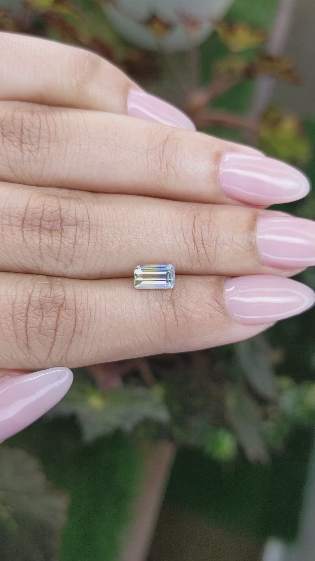 1.18 Ct. Bi Color Sapphire from Ceylon (Sri Lanka) Size Video