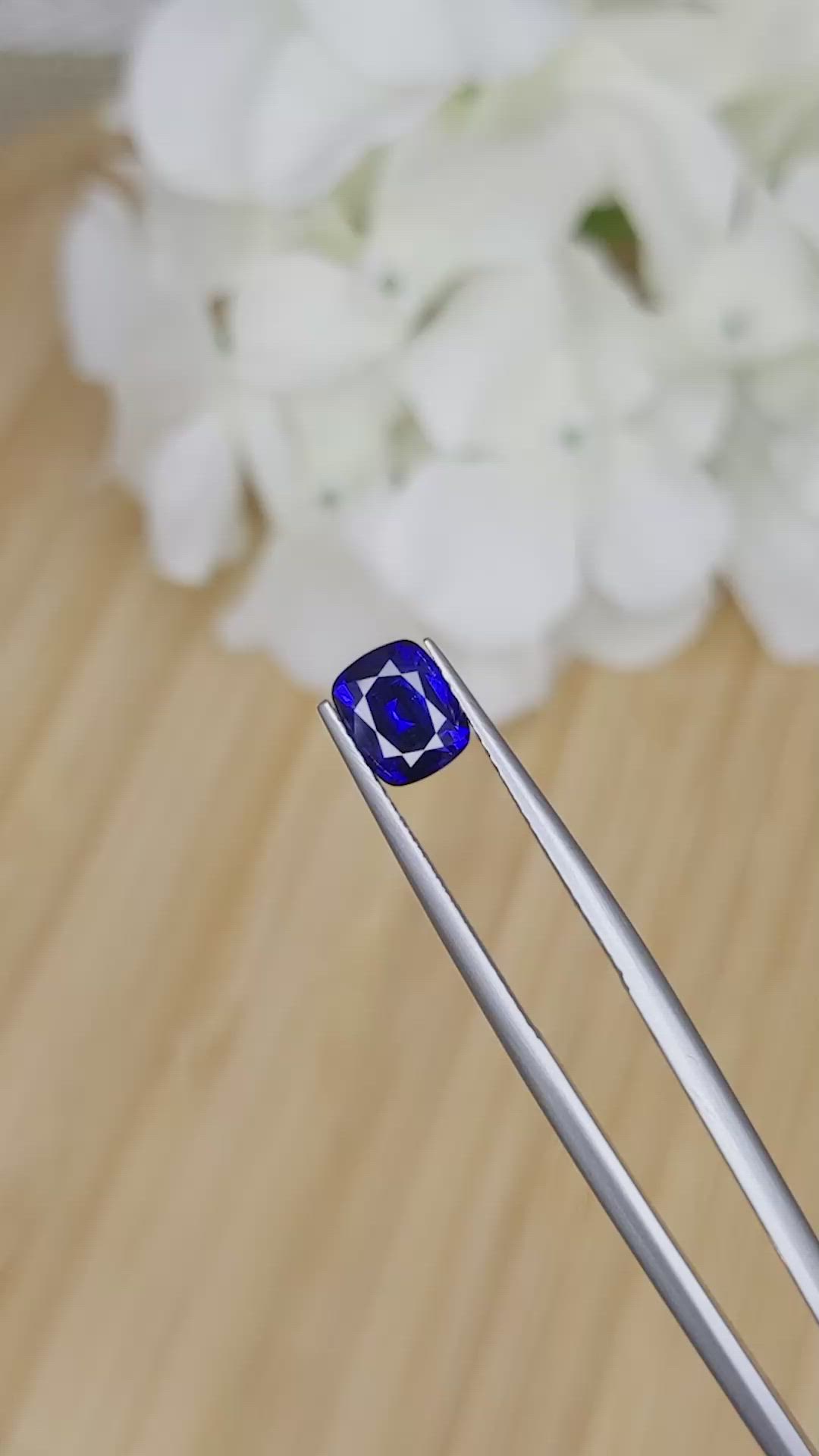 1.55 Ct. Blue Sapphire from Ceylon (Sri Lanka) Size Video