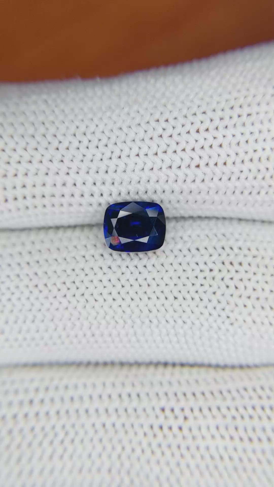 1.55 Ct. Blue Sapphire from Ceylon (Sri Lanka) Size Video
